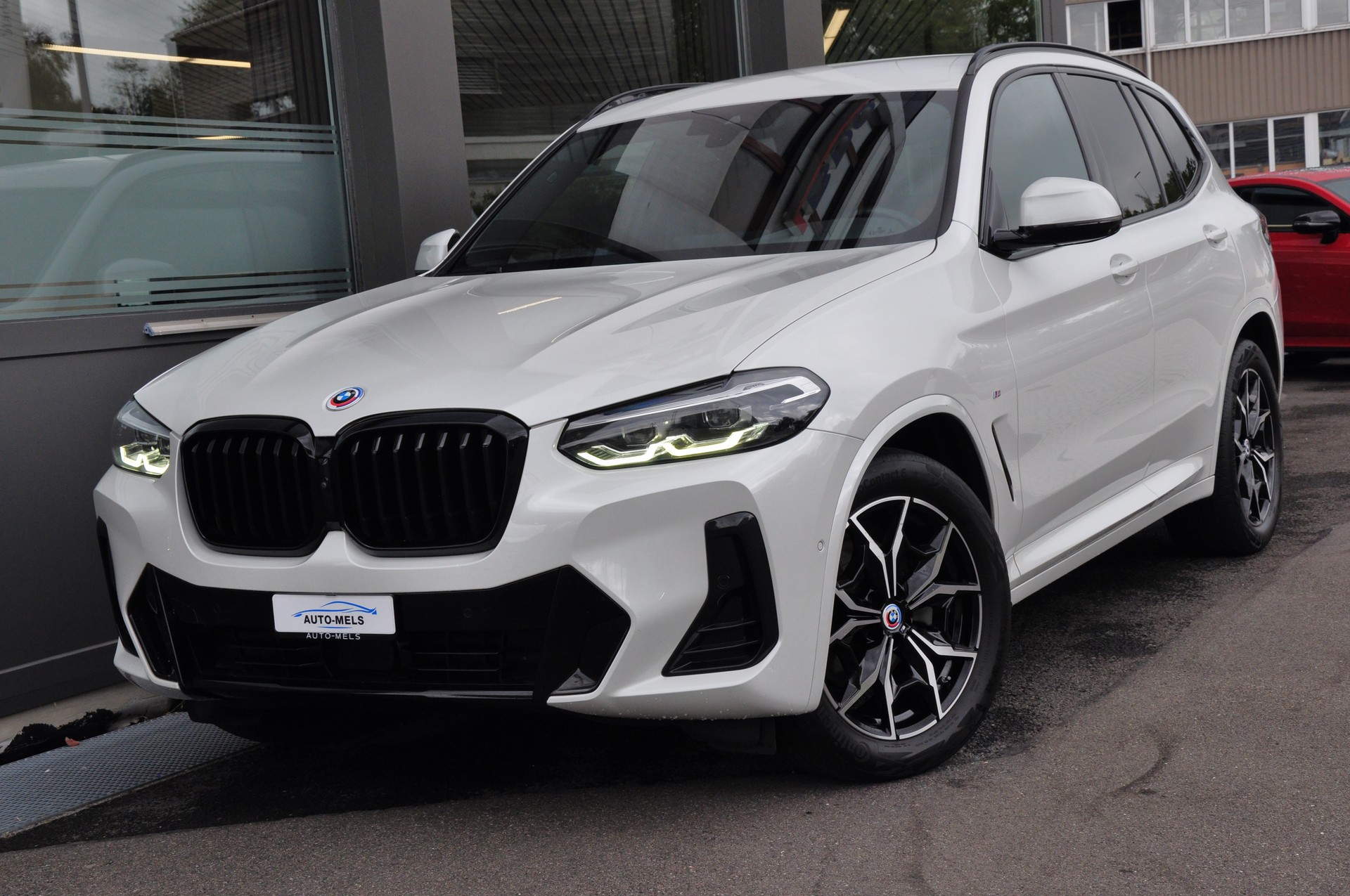 BMW X3 xDrive 48V 20d M Sport-showroom-element-2