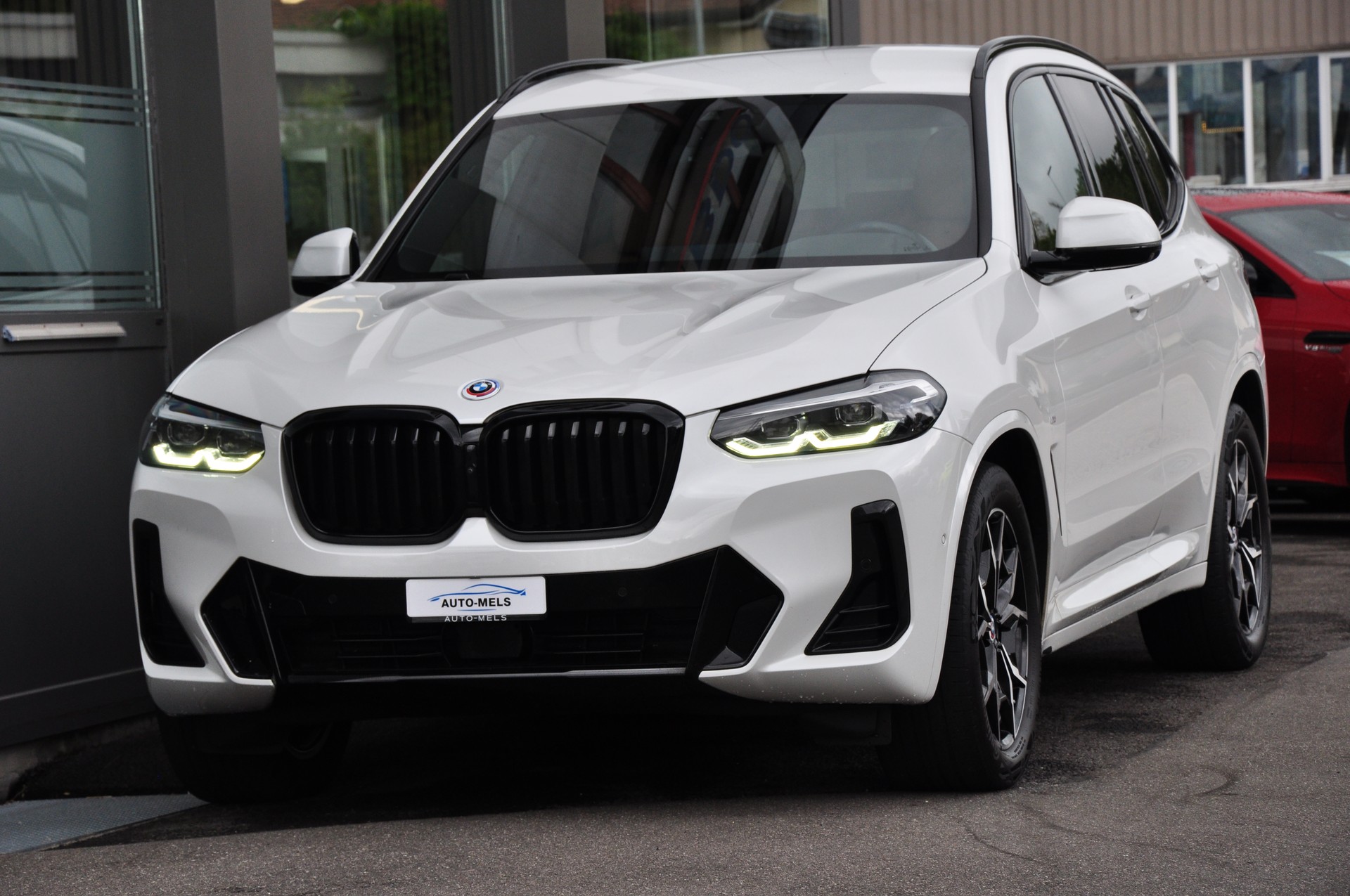 BMW X3 xDrive 48V 20d M Sport-showroom-element-3