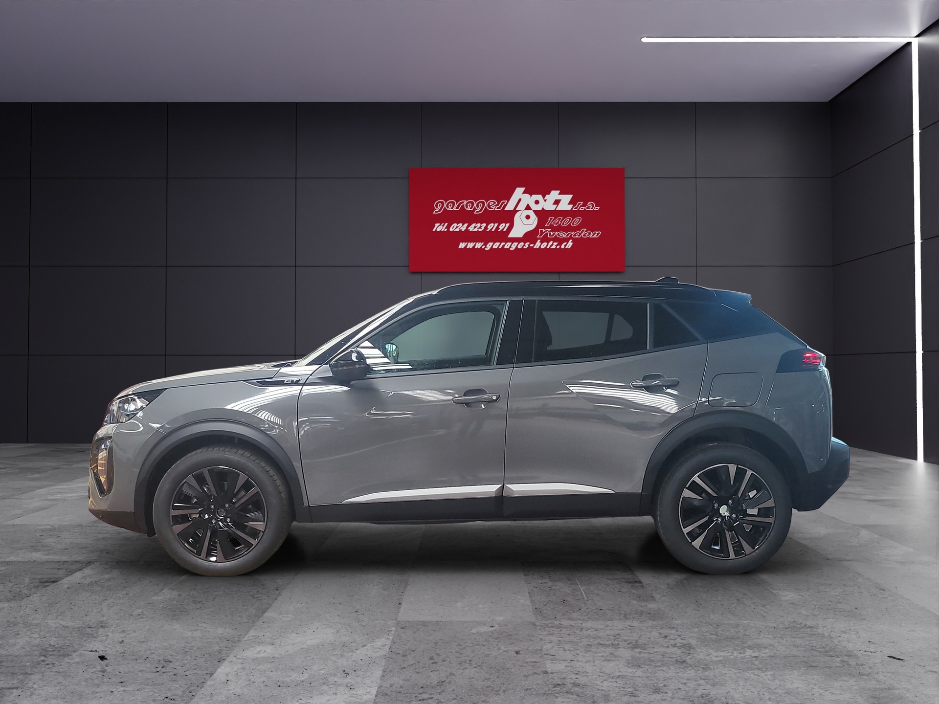 PEUGEOT 2008 1.2 MHEV GT Exclusive-showroom-element-1