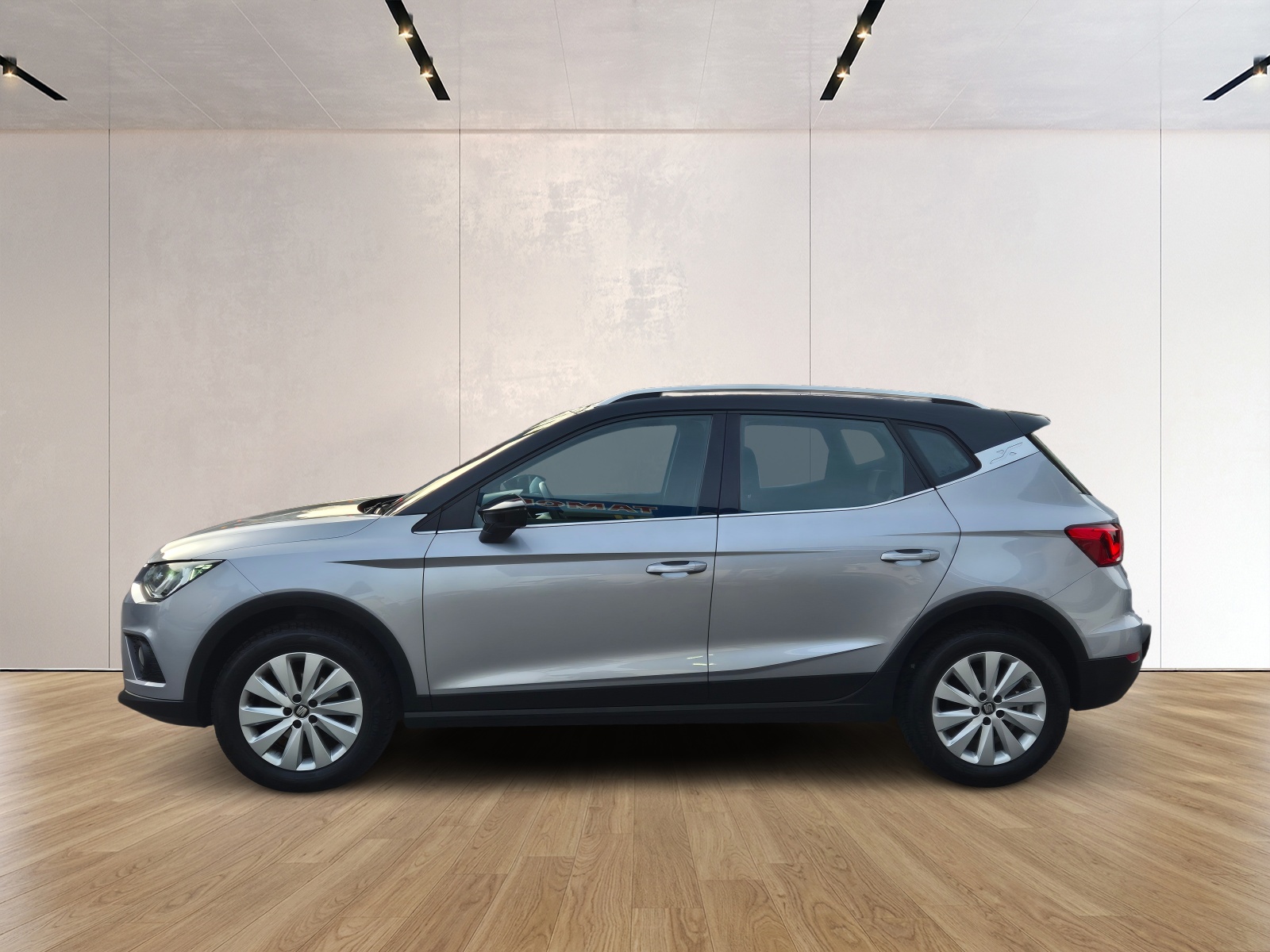 SEAT ARONA-showroom-element-1