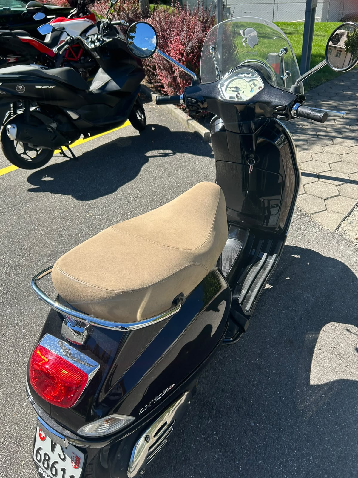 PIAGGIO Vespa 125 LX i.e.-image-2