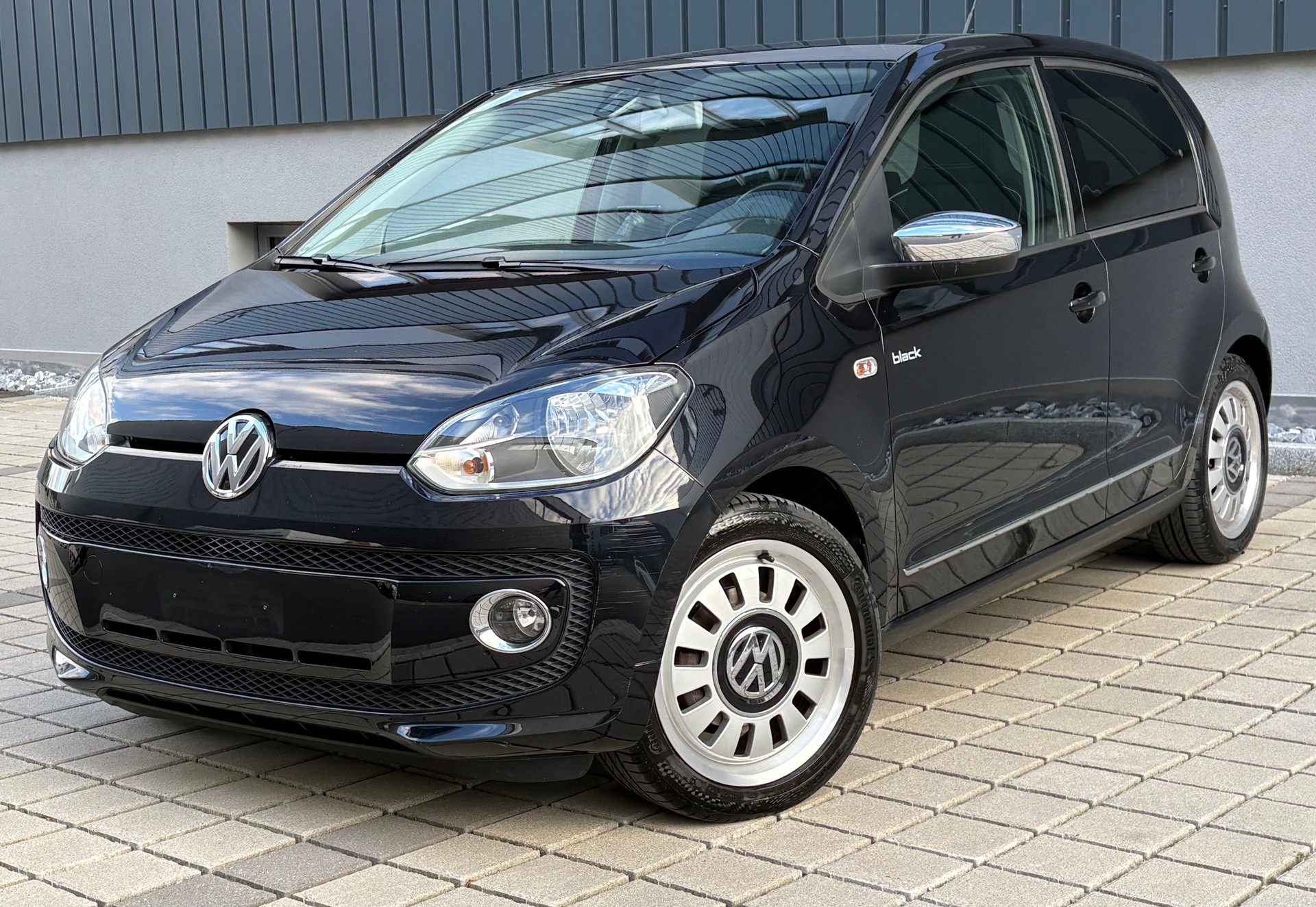 VW Up 1.0 black up ASG (Automat) Frisch ab MFK-image-1