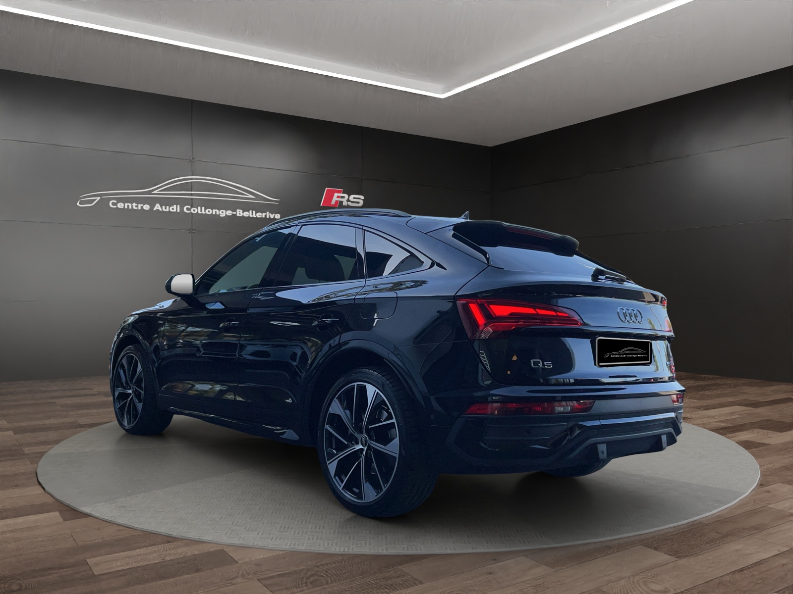 AUDI Q5 Sportback 55 TFSI e PHEV S line quattro S-tronic-showroom-element-3