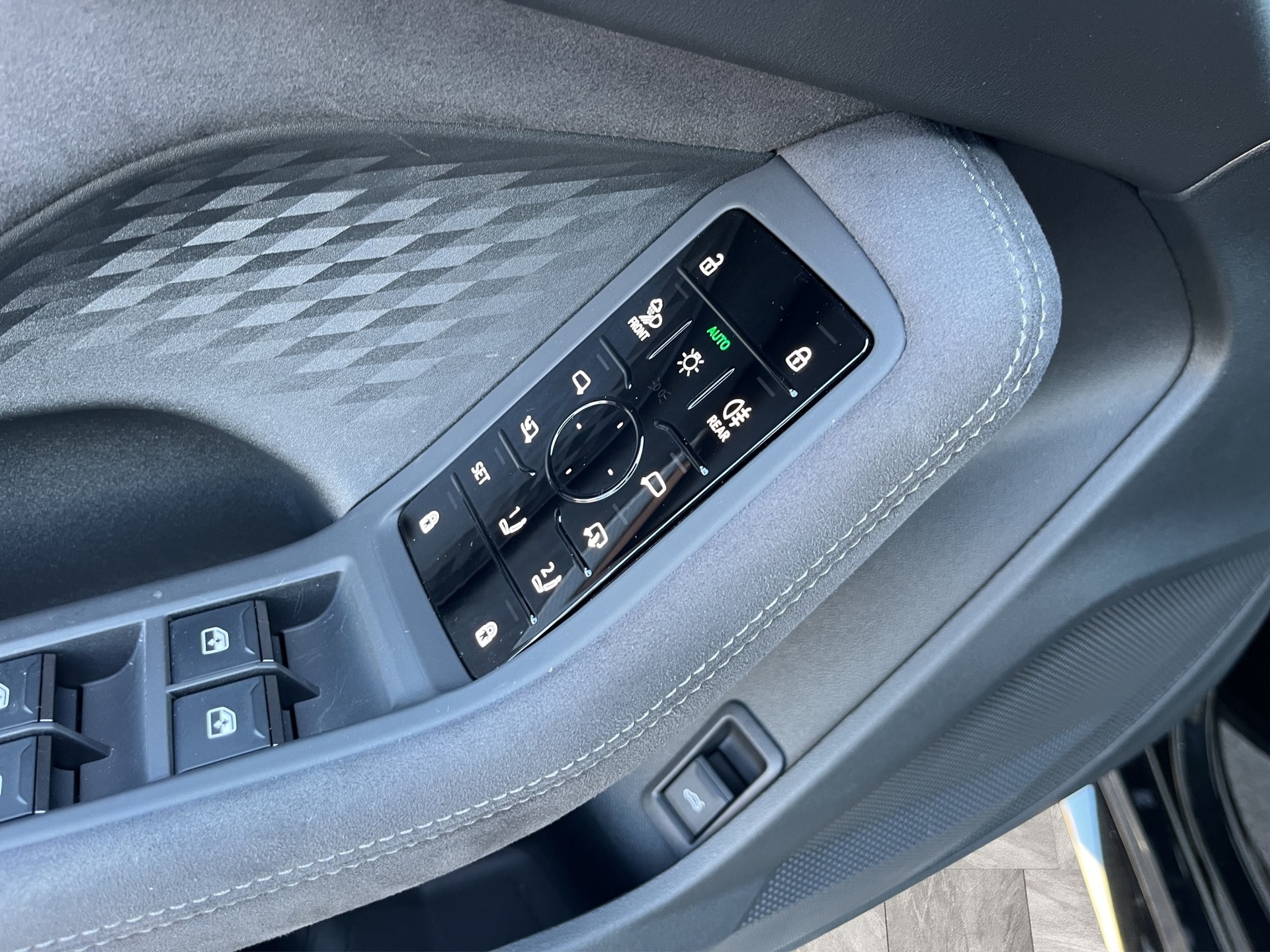 AUDI A5 Avant TFSI quattro 150 kW S tronic*Black-Line, Standheizung, B&O Sound, Lederausstattung, (5-Jahre Garantie)-image-15