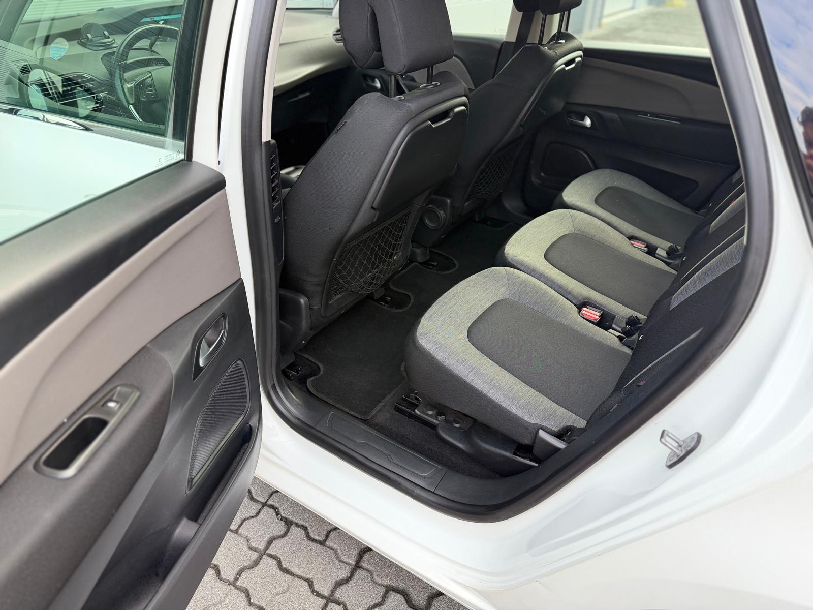 CITROEN C4 Picasso 1.6 BlueHDi Feel Edition EAT6-image-15