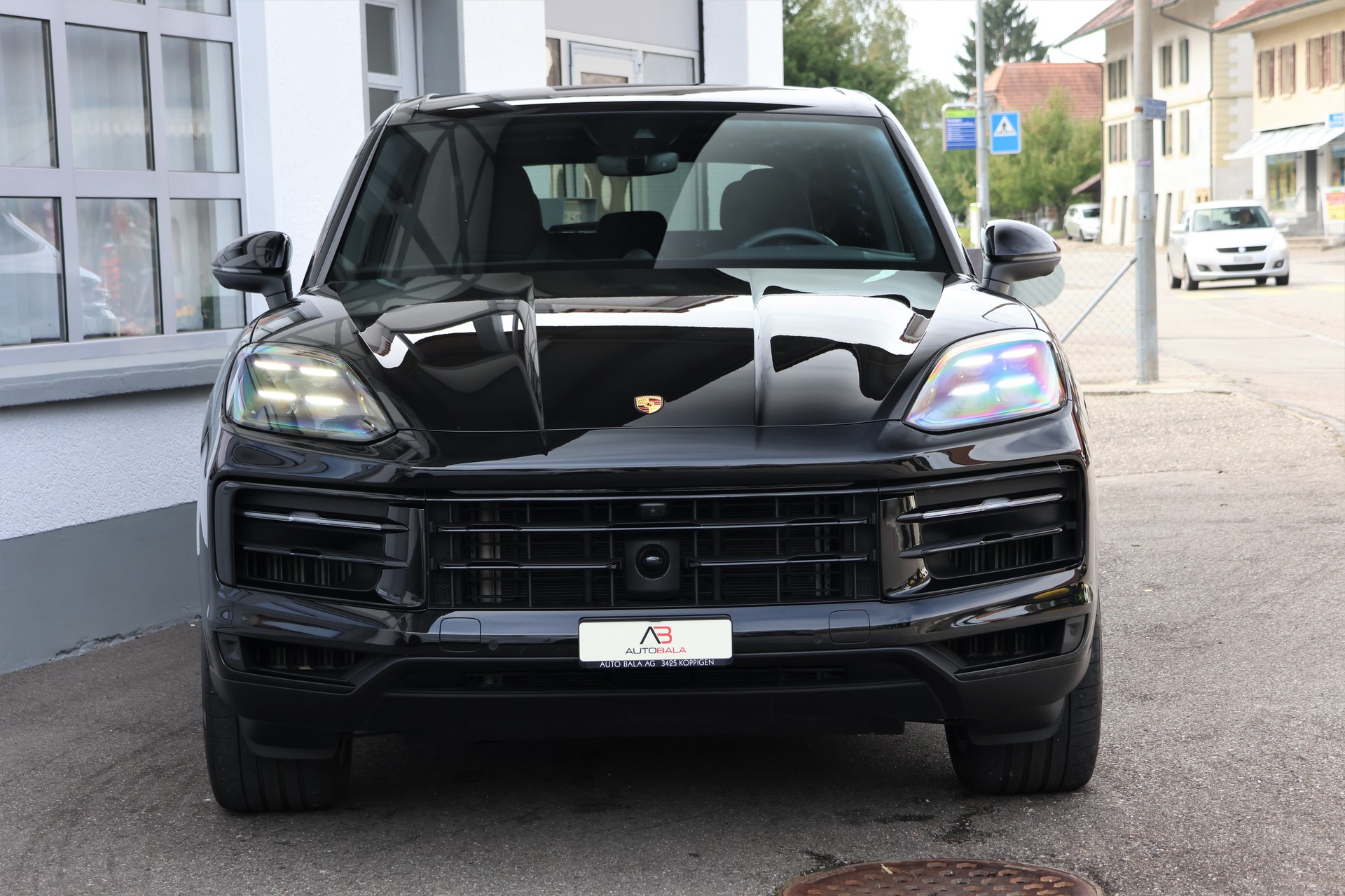 PORSCHE Cayenne E-Hybrid Tiptronic (CH) *2+2y Approved*-showroom-element-1