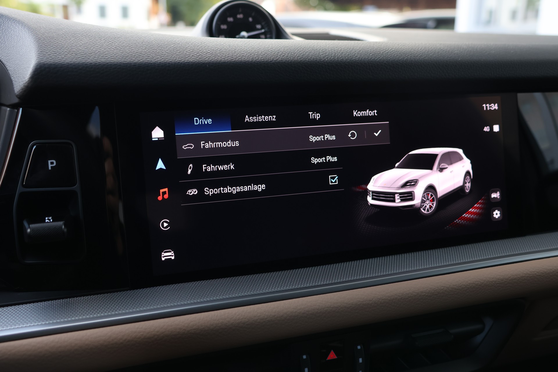 PORSCHE Cayenne E-Hybrid Tiptronic (CH) *2+2y Approved*-image-24