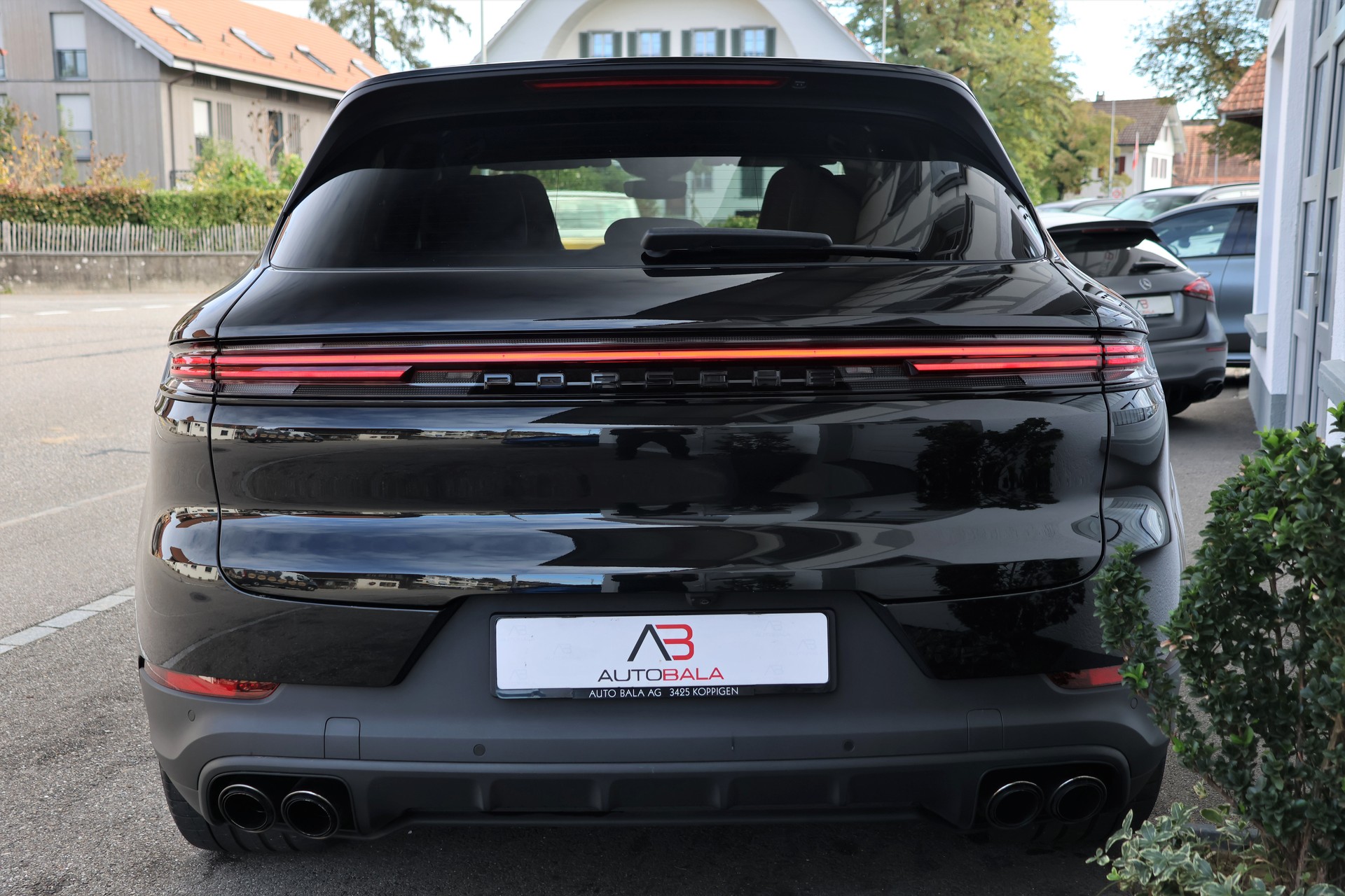 PORSCHE Cayenne E-Hybrid Tiptronic (CH) *2+2y Approved*-image-6