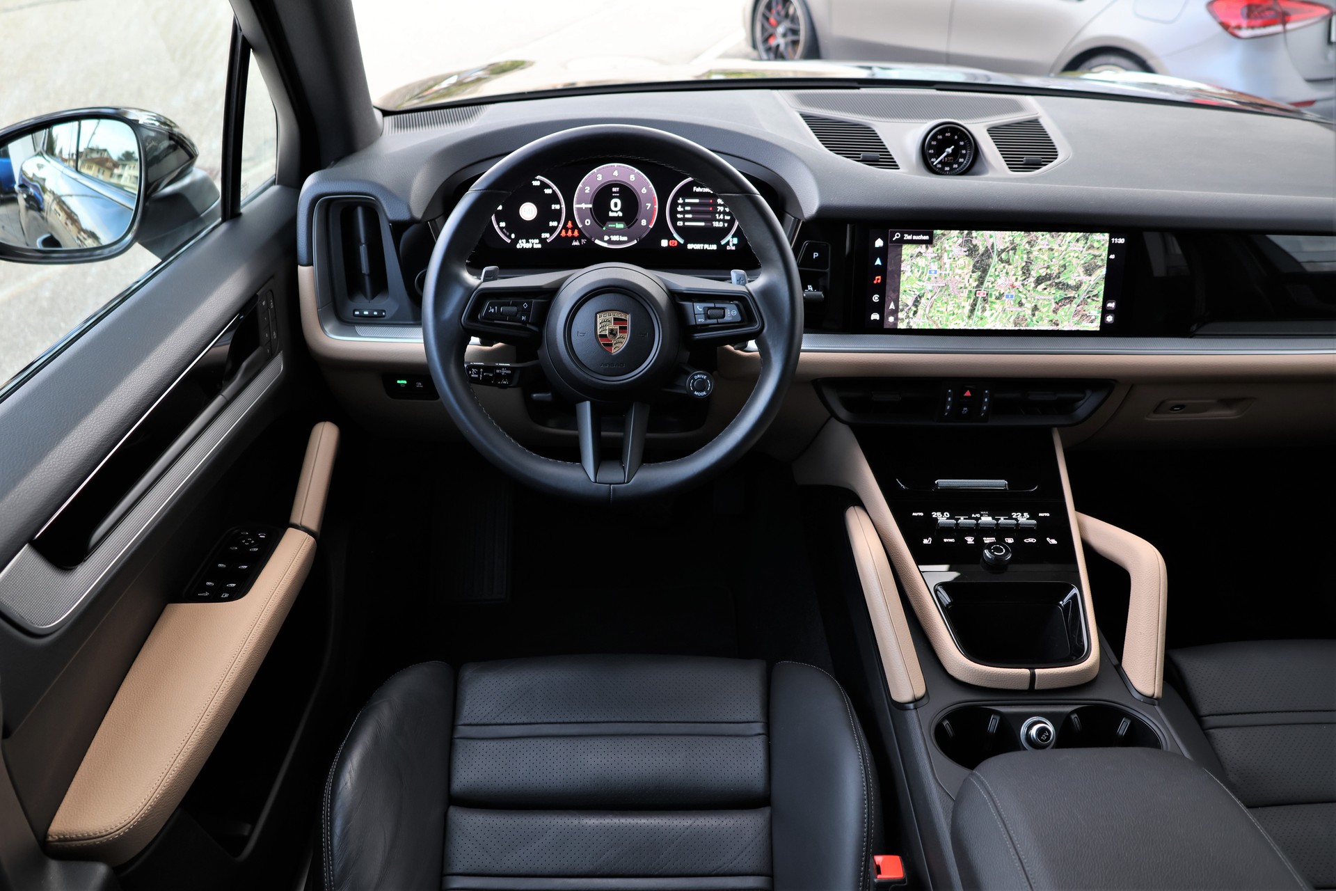 PORSCHE Cayenne E-Hybrid Tiptronic (CH) *2+2y Approved*-image-15