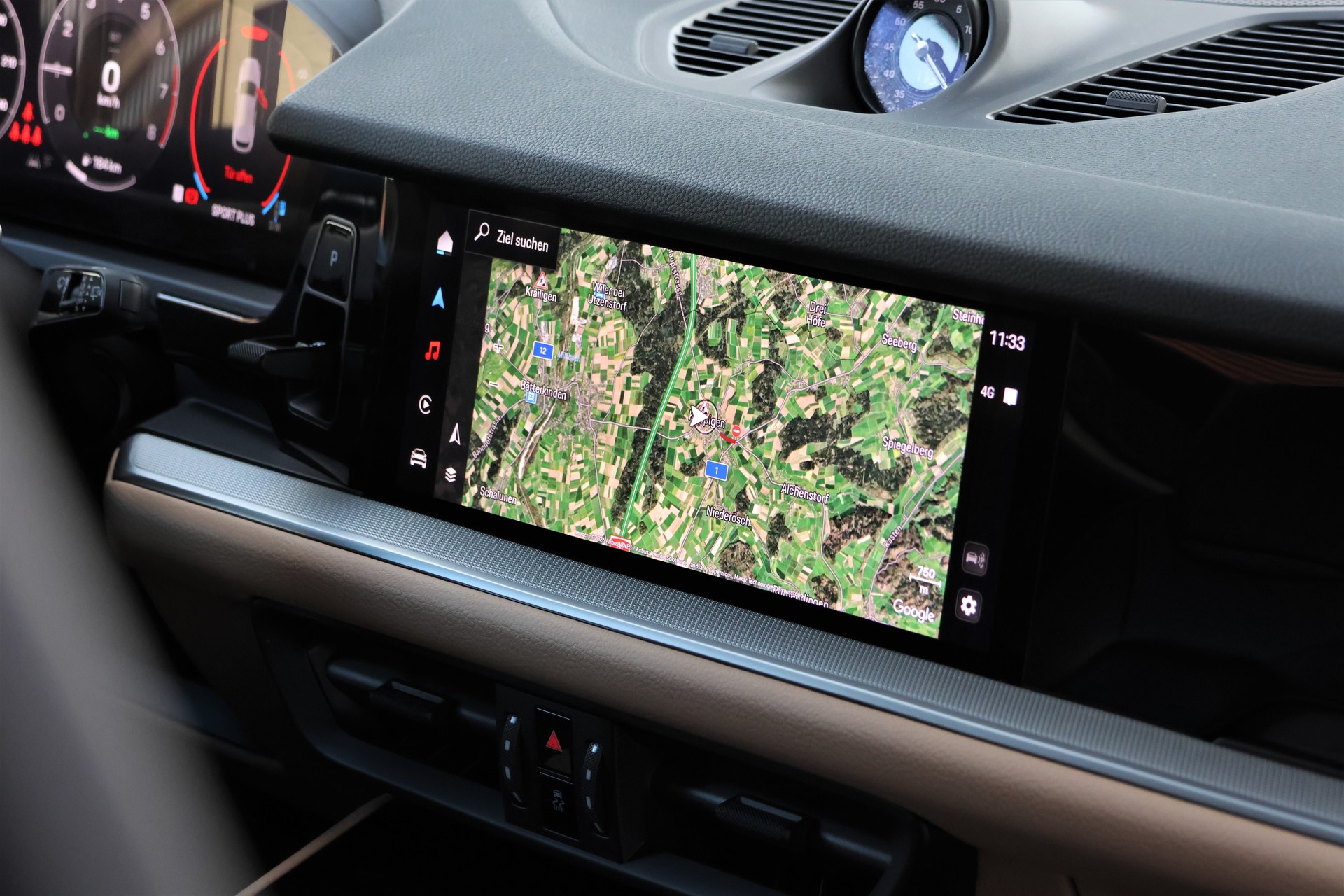 PORSCHE Cayenne E-Hybrid Tiptronic (CH) *2+2y Approved*-image-21
