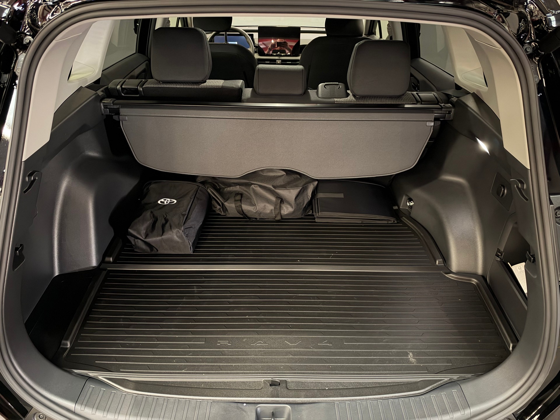 TOYOTA RAV-4 2.5 HSD Trend e-CVT AWD-image-12