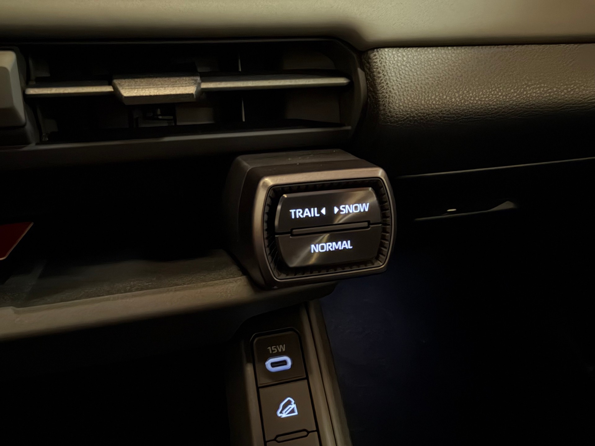 TOYOTA RAV-4 2.5 HSD Trend e-CVT AWD-image-24