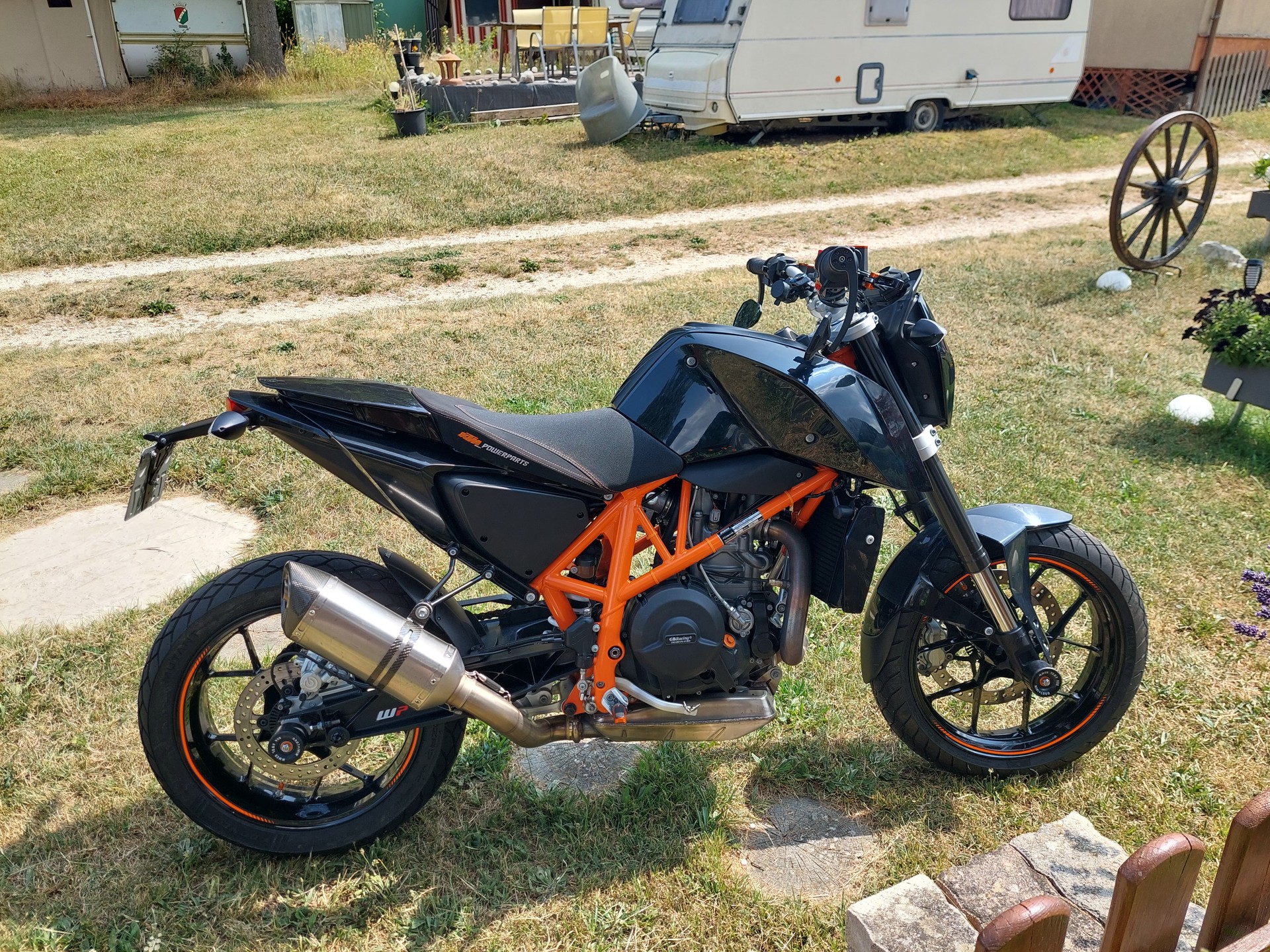 KTM 690 Duke-image-0