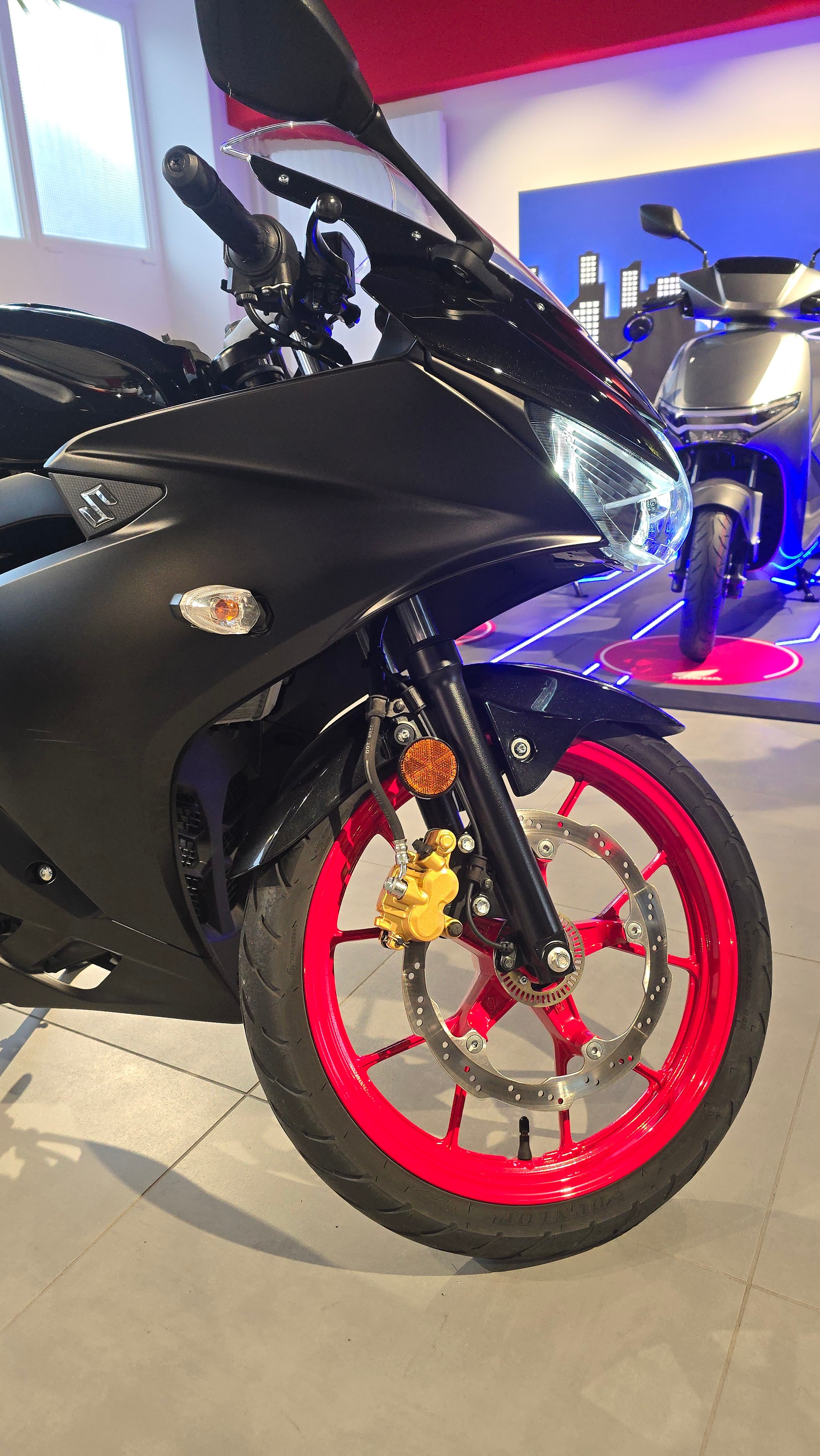 SUZUKI GSX-R 125-image-5