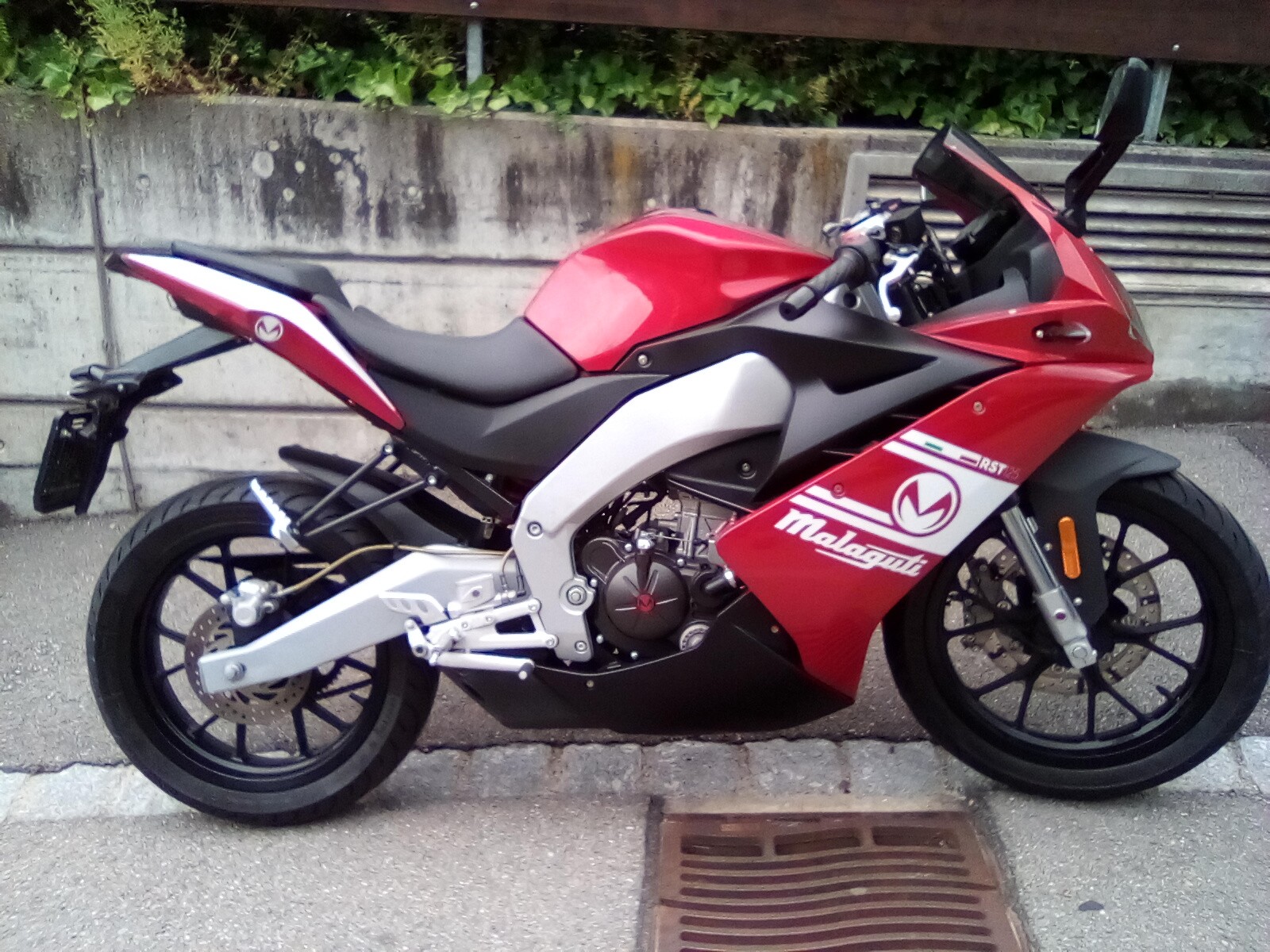 MALAGUTI RST 125-image-7