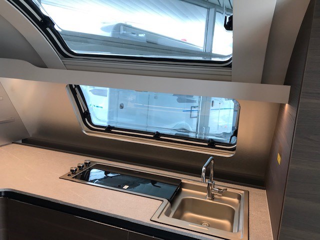 ADRIA ALPINA 663 HT (W087)-image-3