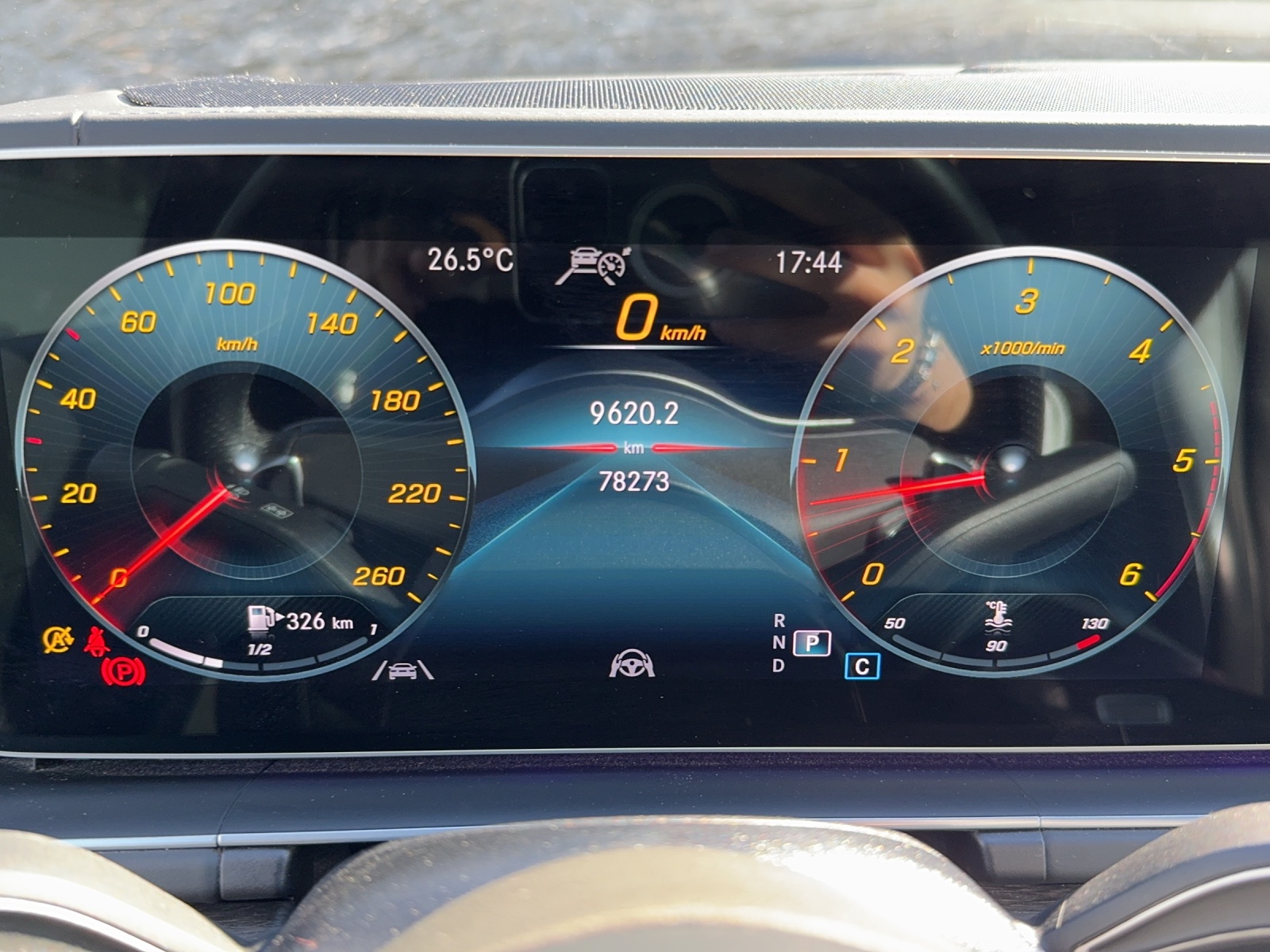 MERCEDES-BENZ GLS 400 d 4Matic AMG Line 9G-Tronic-image-10