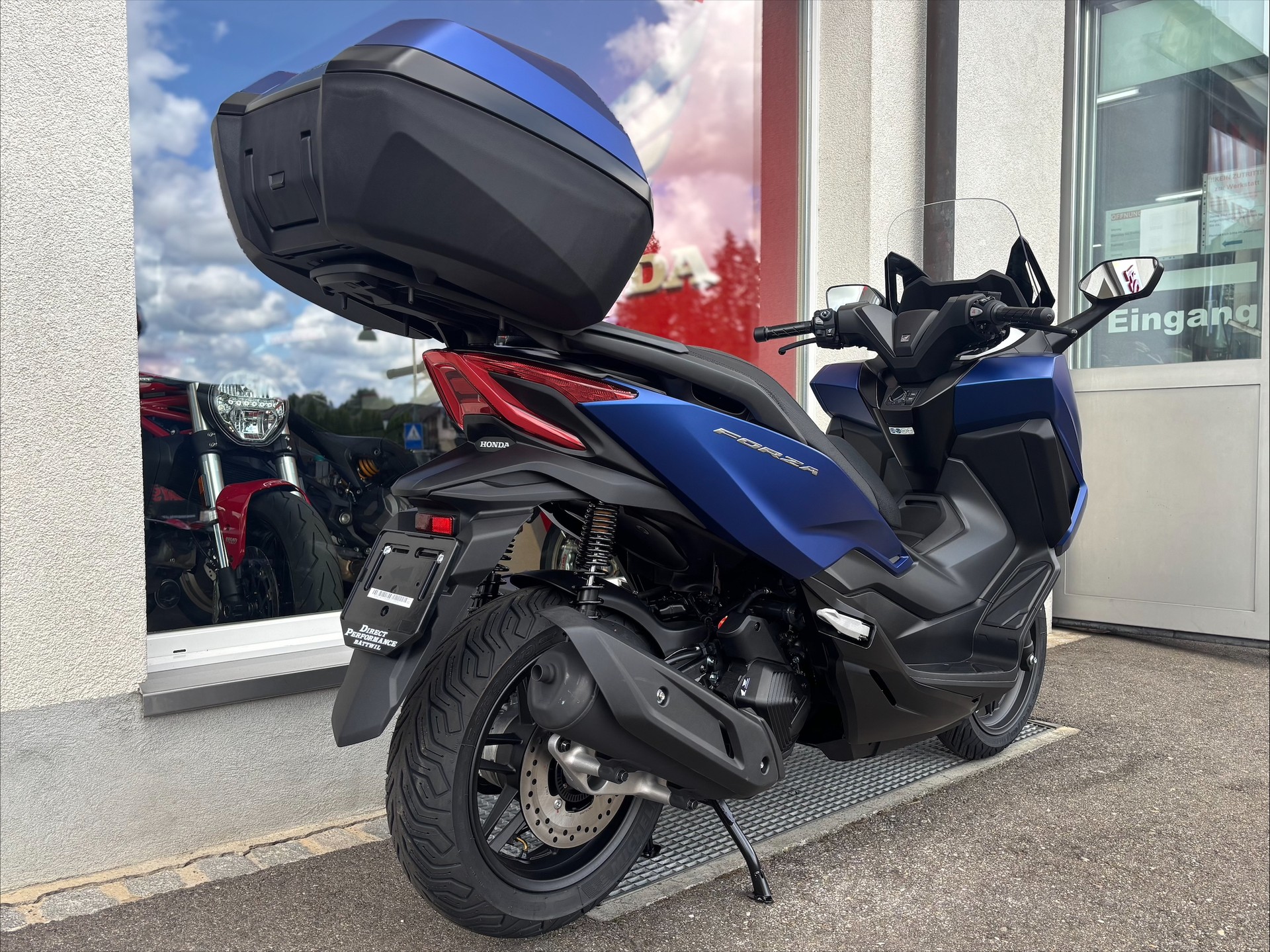 HONDA NSS 125 Forza Smart TopBox-image-3