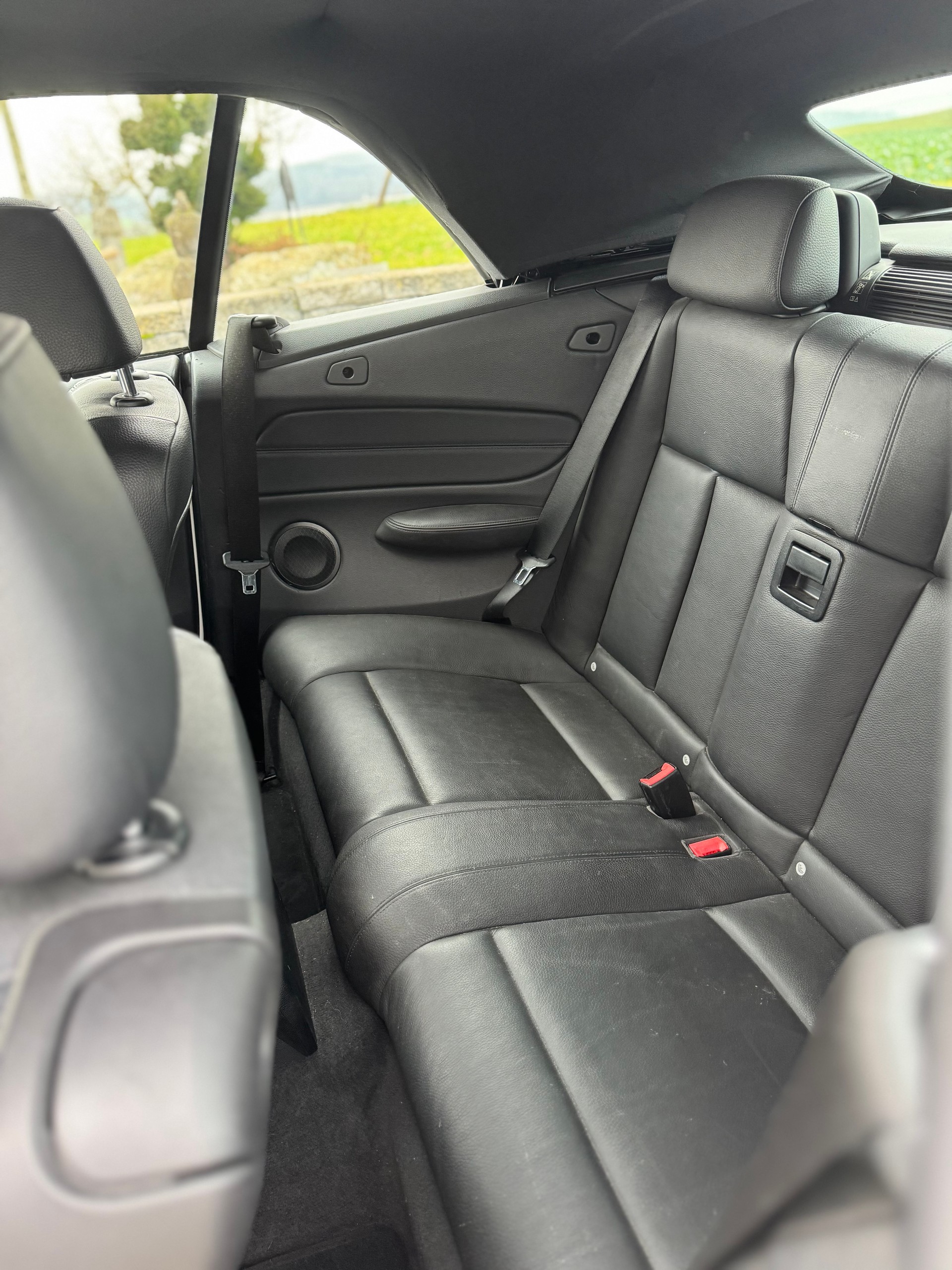 BMW 125i Cabrio-image-4