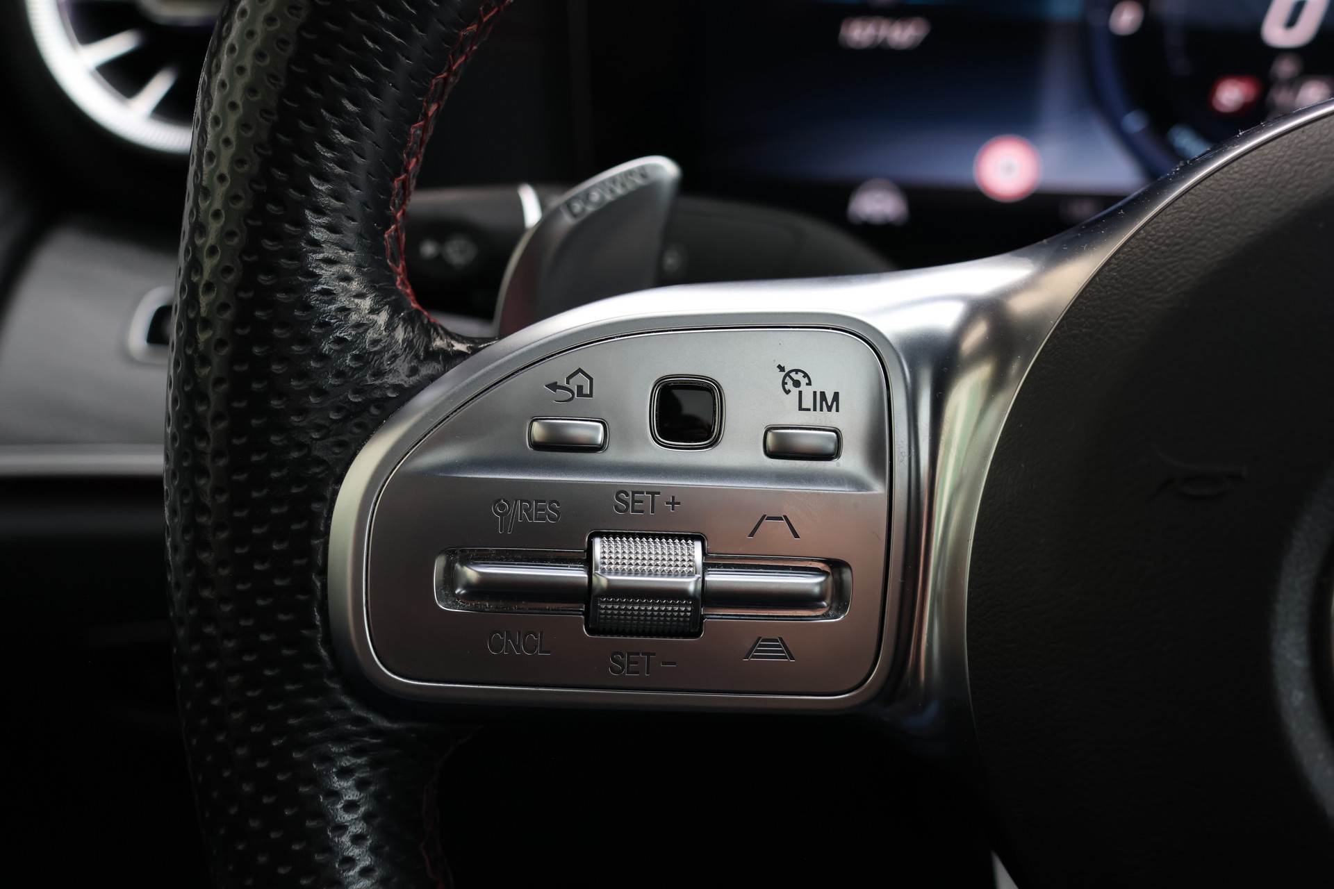 MERCEDES-BENZ CLS 53 AMG 4 Matic+ (CH)-image-24