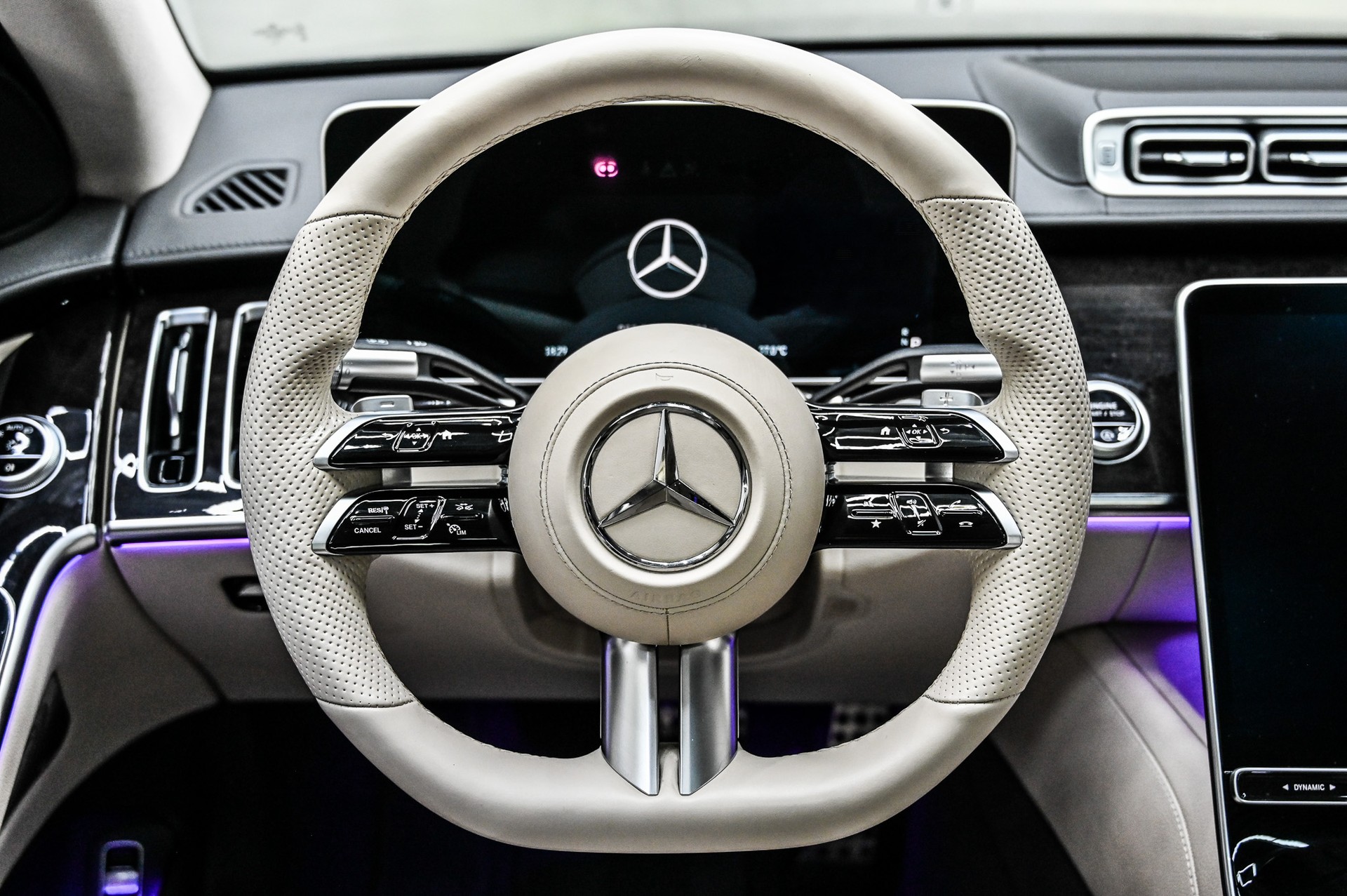 MERCEDES-BENZ S 580 AMG Line Lang 4matic-image-20