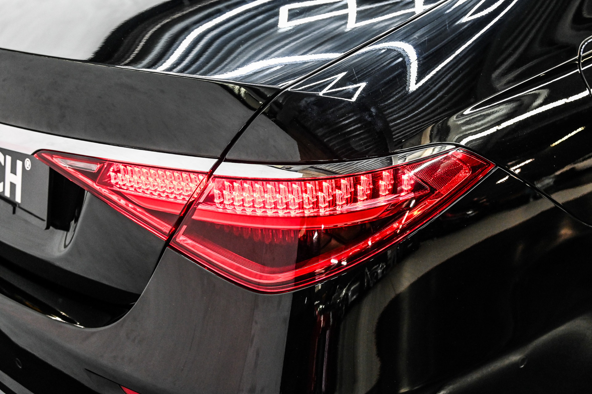 MERCEDES-BENZ S 580 AMG Line Lang 4matic-image-15
