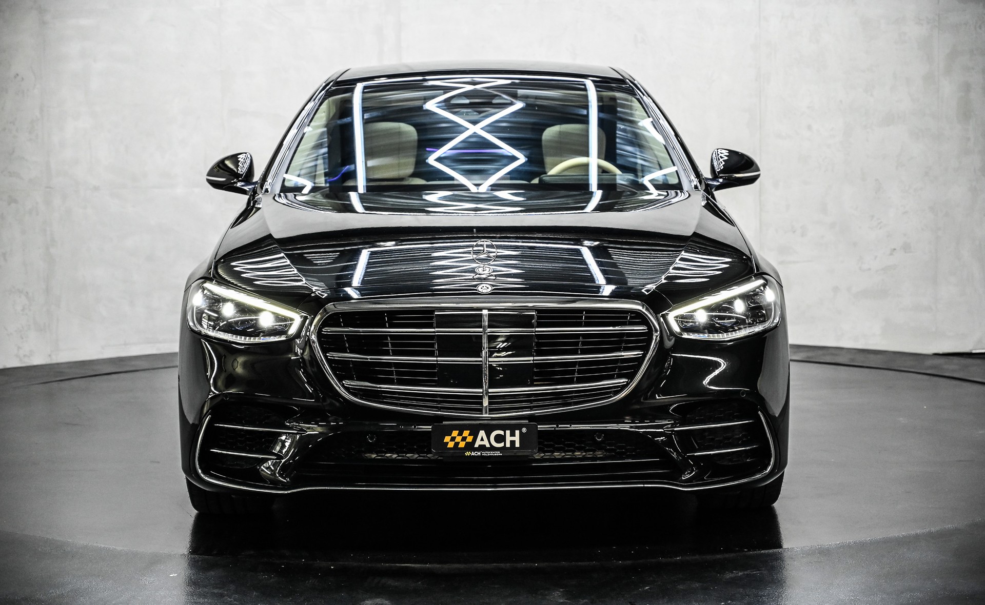 MERCEDES-BENZ S 580 AMG Line Lang 4matic-showroom-element-1