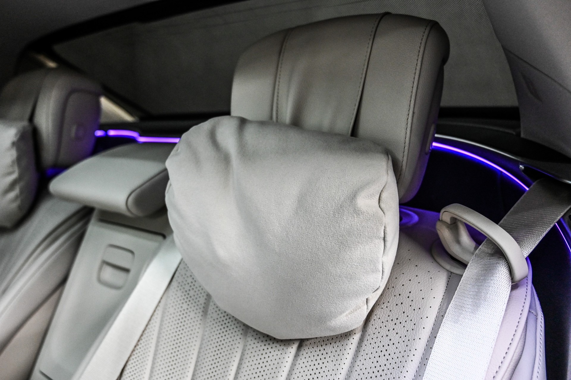 MERCEDES-BENZ S 580 AMG Line Lang 4matic-image-29