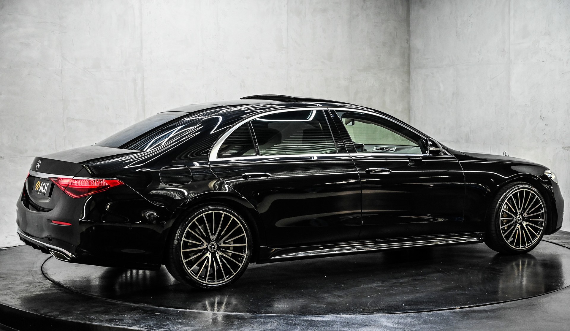 MERCEDES-BENZ S 580 AMG Line Lang 4matic-image-9