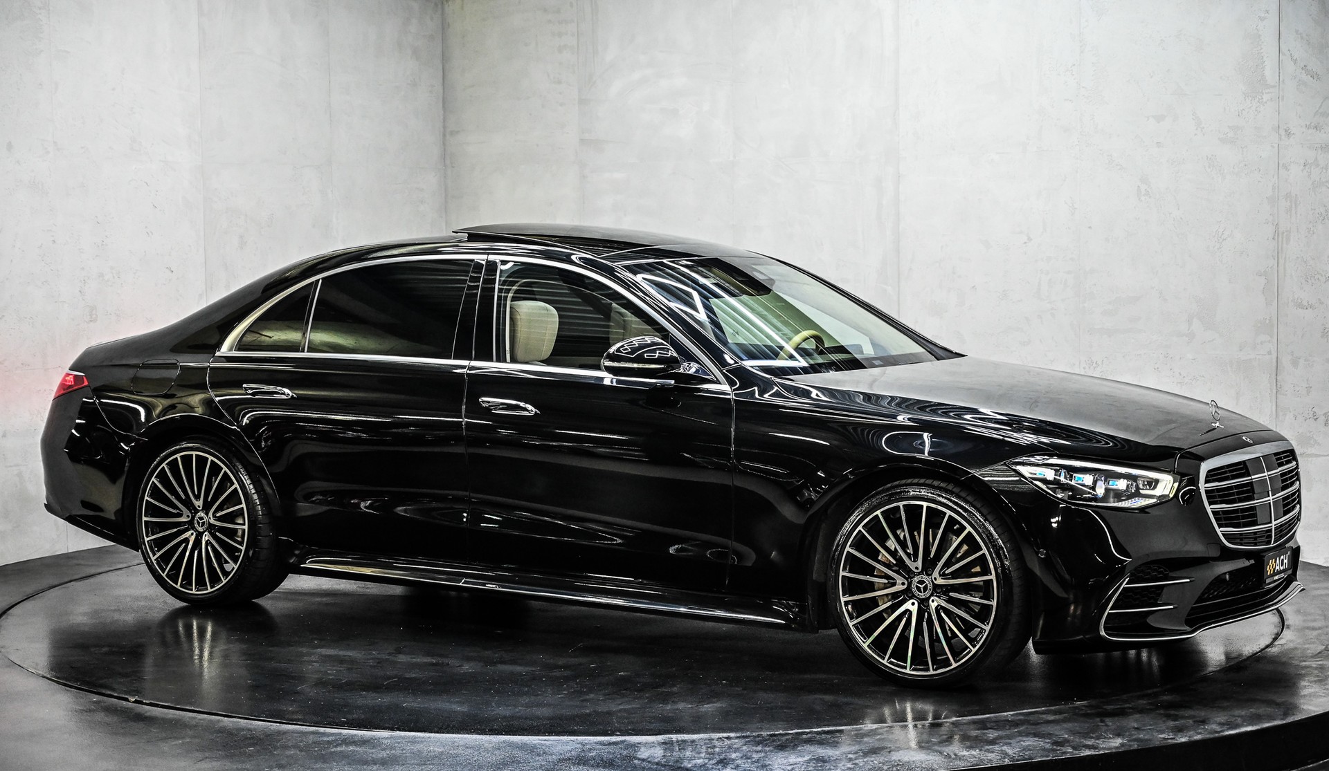 MERCEDES-BENZ S 580 AMG Line Lang 4matic-image-11