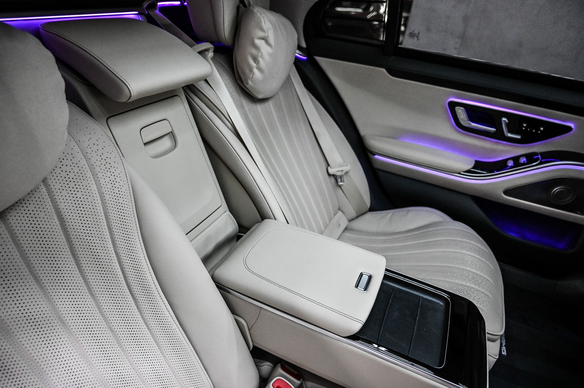 MERCEDES-BENZ S 580 AMG Line Lang 4matic-image-30