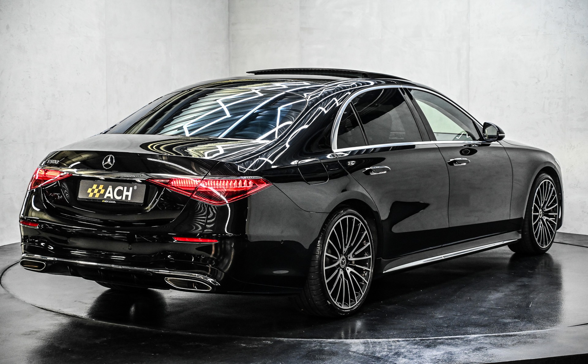 MERCEDES-BENZ S 580 AMG Line Lang 4matic-image-8
