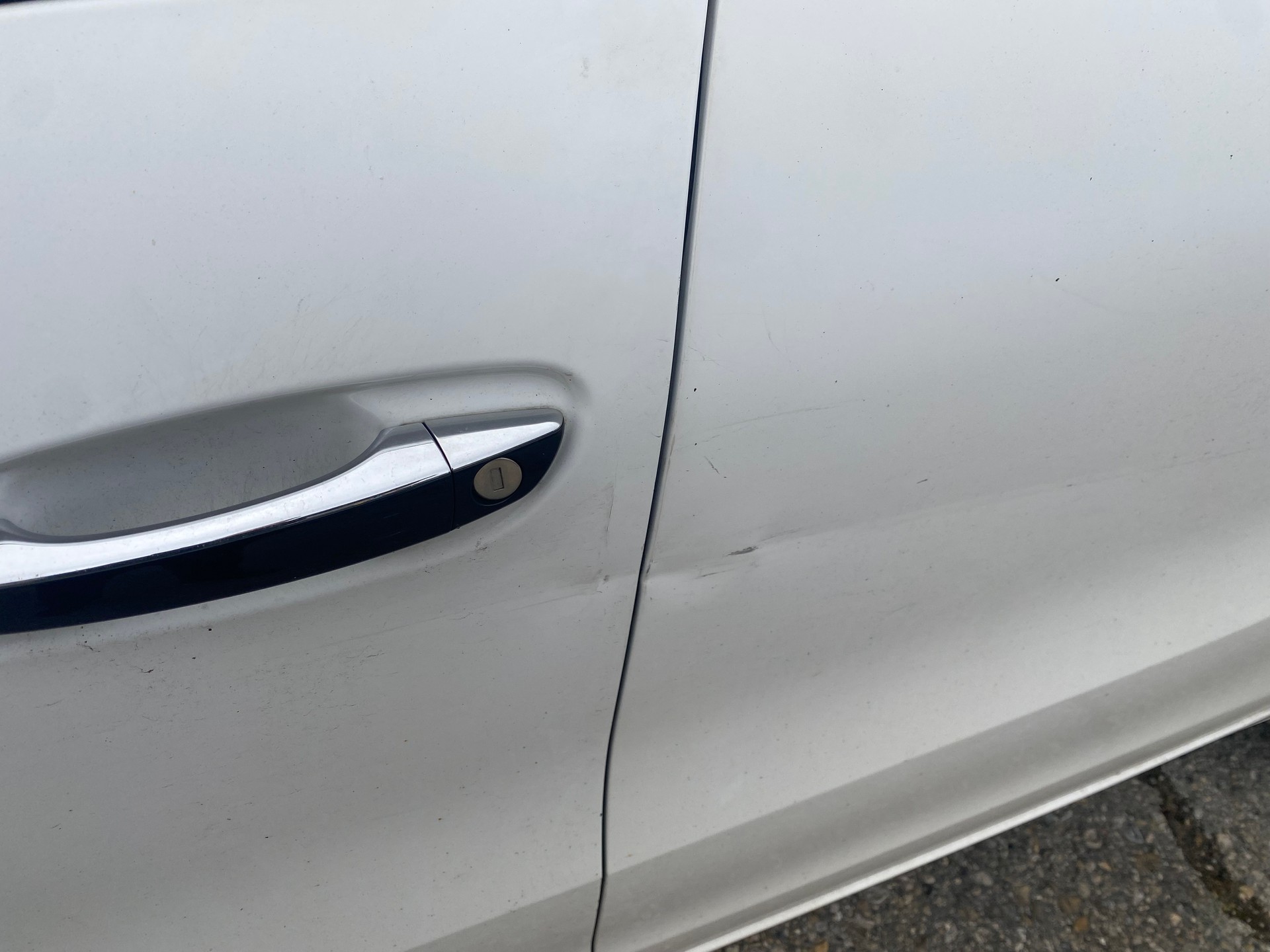 CITROEN Grand C4 Picasso 1.6 e-HDi Séduction-image-2