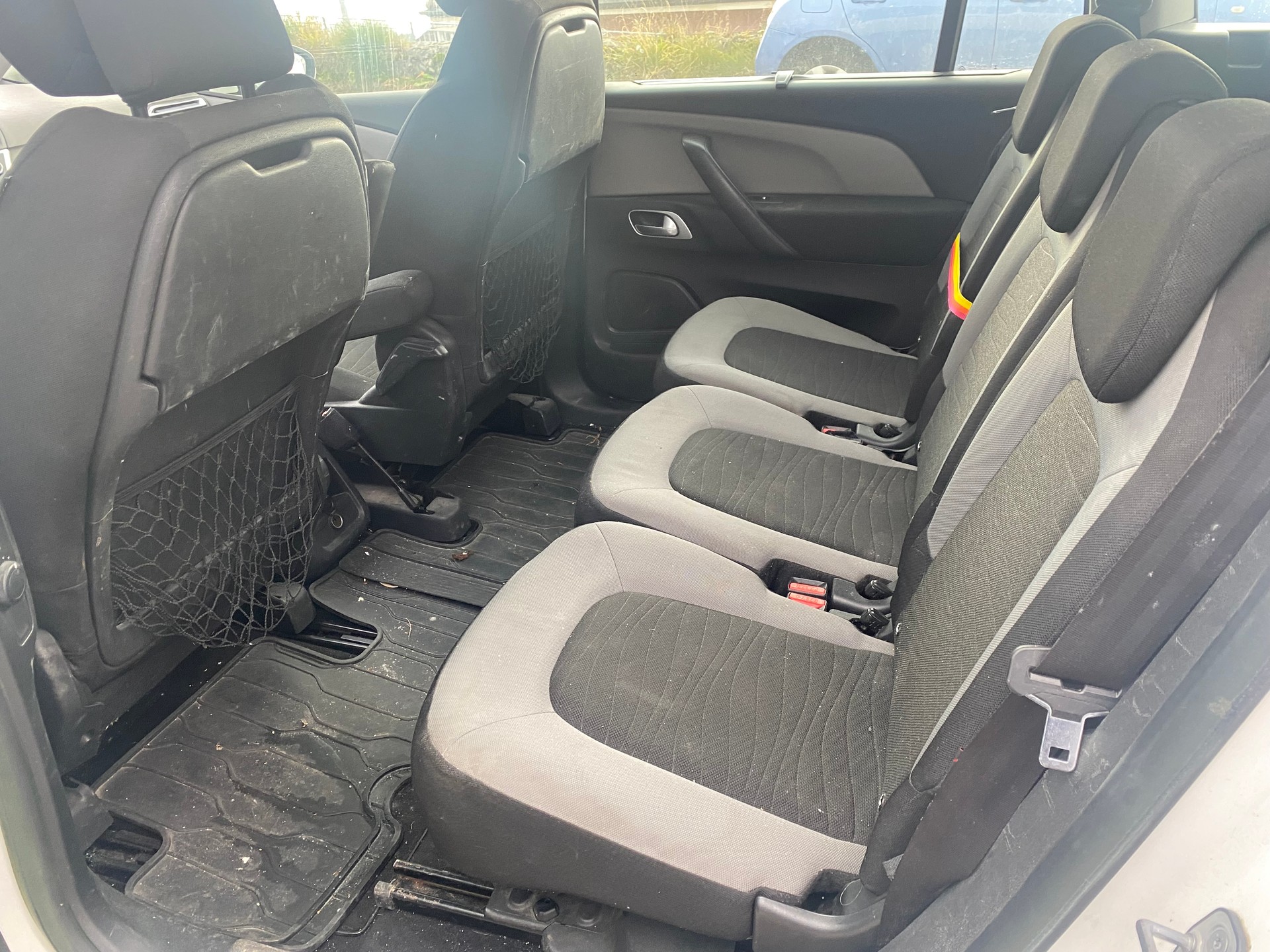 CITROEN Grand C4 Picasso 1.6 e-HDi Séduction-image-4