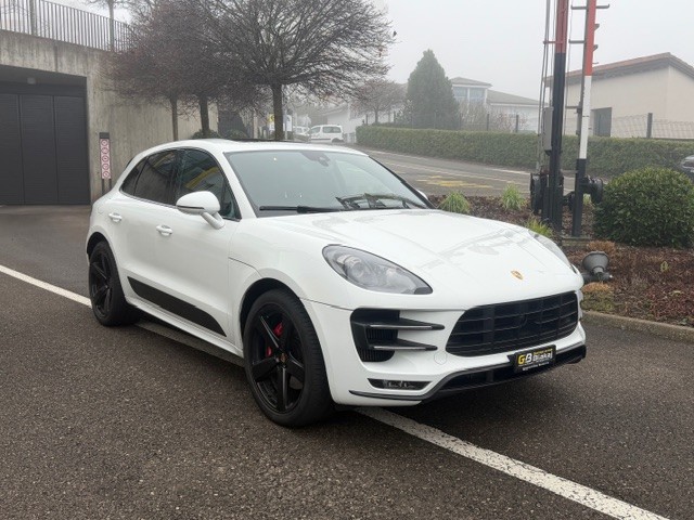PORSCHE Macan Turbo PDK-image-1