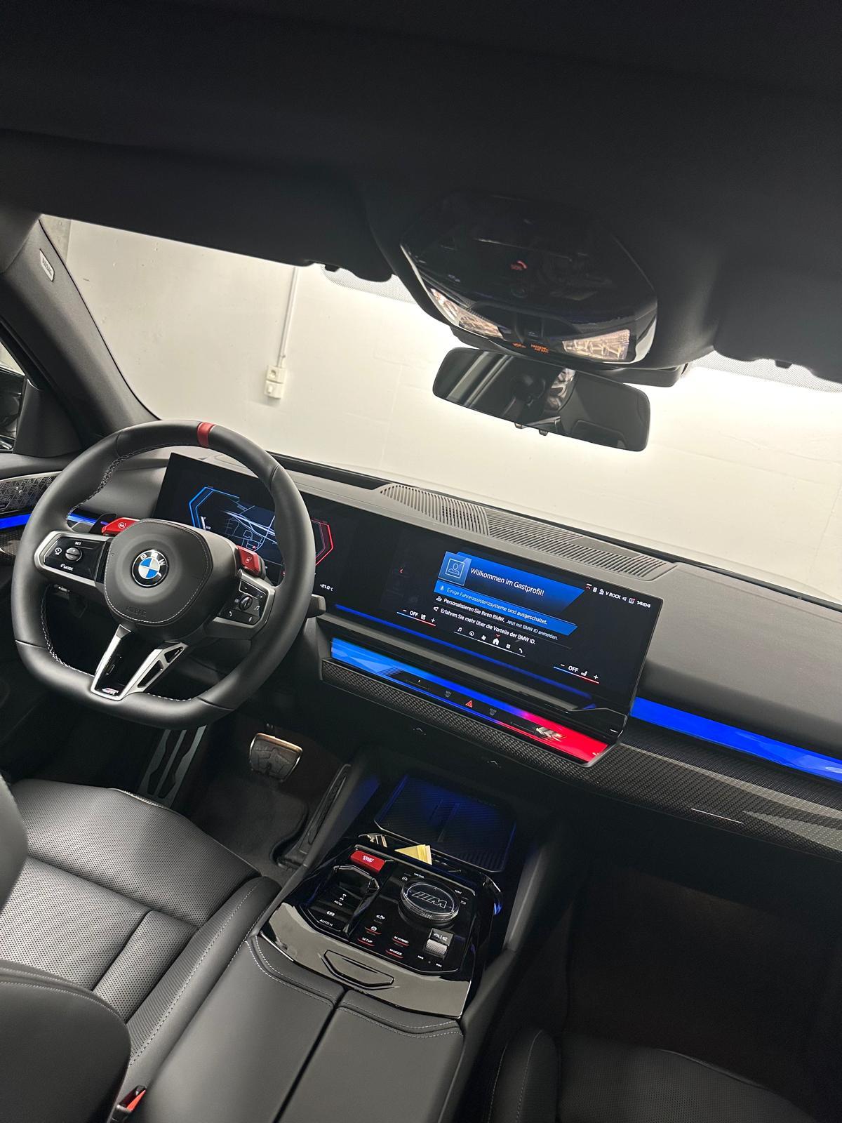 BMW M5 xDrive-image-4