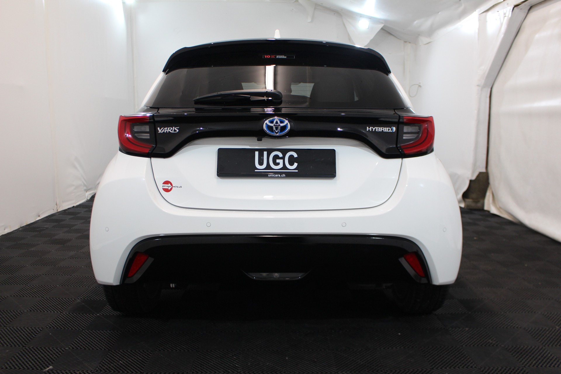 TOYOTA Yaris 1.5 VVT-i HSD Premiere Edition-image-4