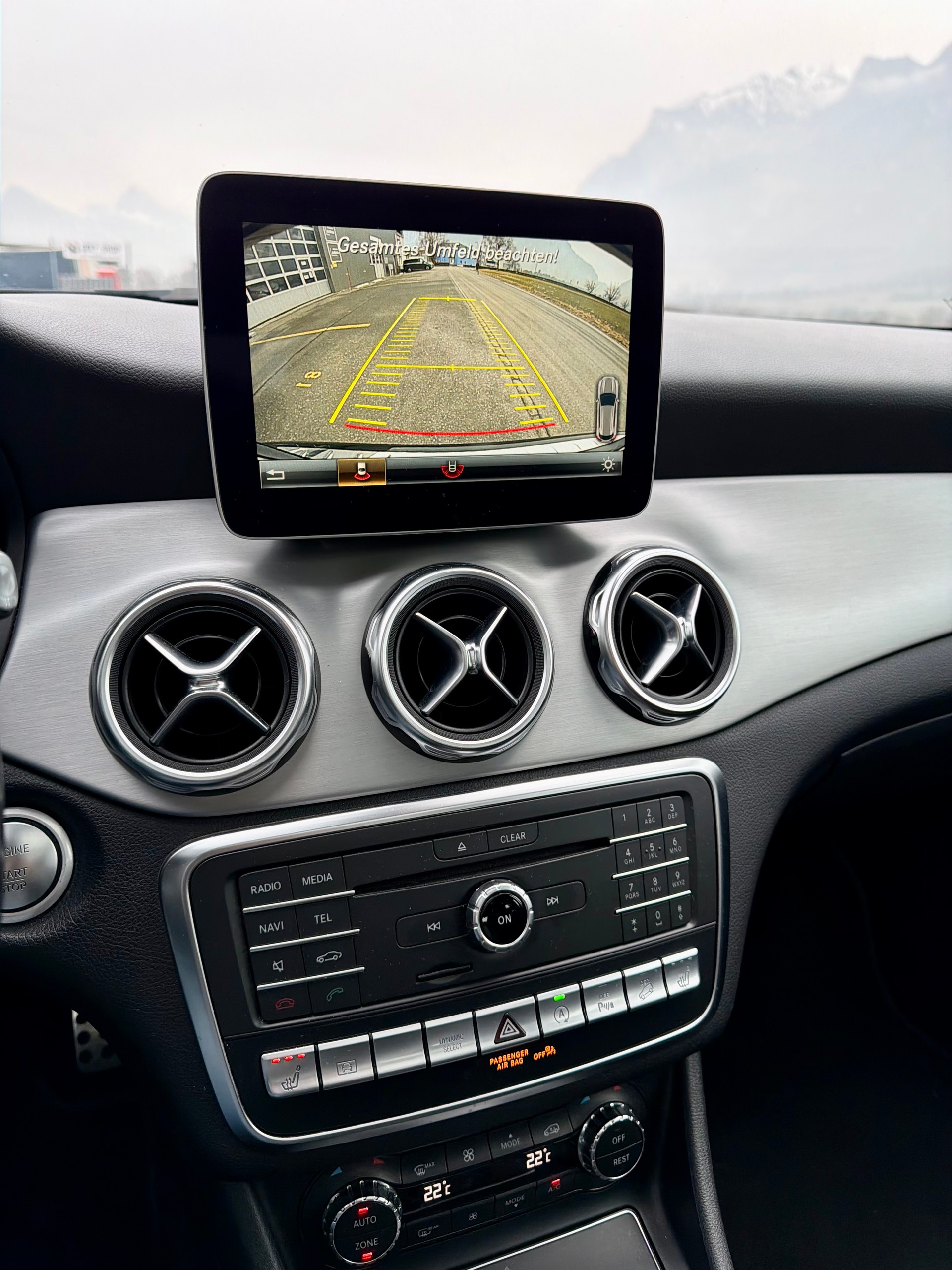 MERCEDES-BENZ GLA 220 d AMG Line 4Matic 7G-DCT-image-14
