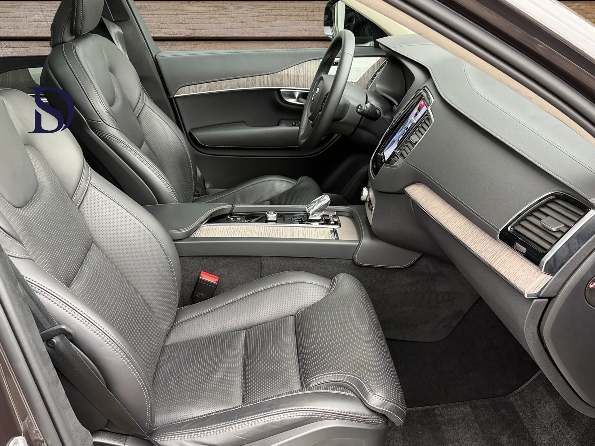 VOLVO XC90 T8 eAWD PluginHybrid Ultimate Dark Geartronic-image-16