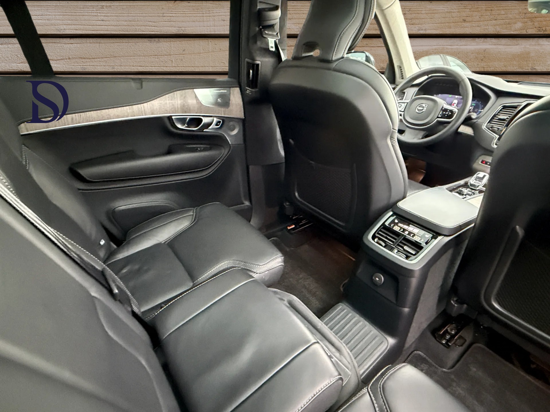 VOLVO XC90 T8 eAWD PluginHybrid Ultimate Dark Geartronic-image-12