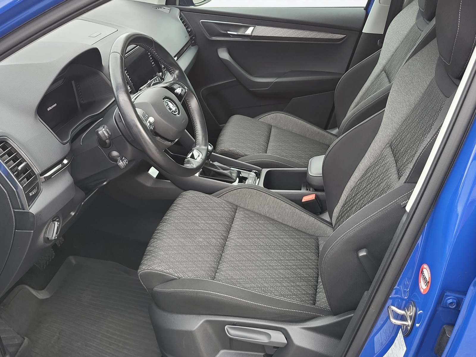 SKODA Karoq 2.0 TDI Style 4x4 DSG-image-12