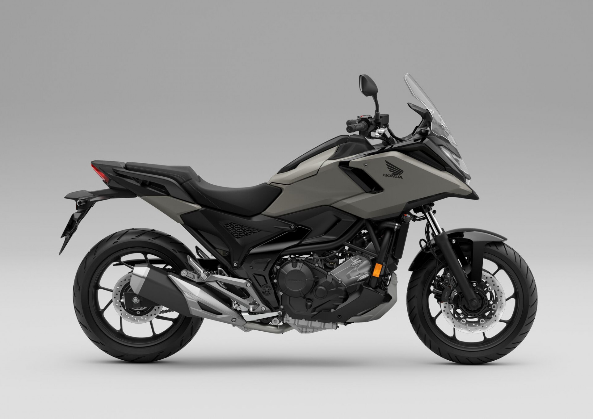 HONDA NC 750 XD Dual Clutch-image-1