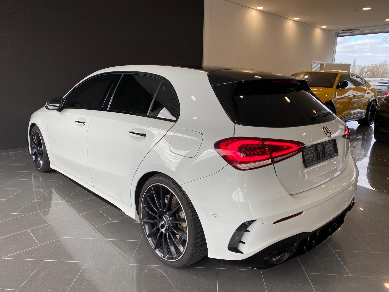 MERCEDES-BENZ A 35 AMG 4Matic Speedshift-image-4