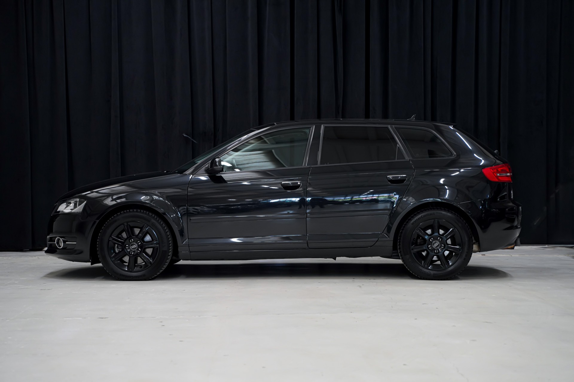 AUDI A3 Sportback 2.0 TFSI Ambition quattro S-tronic-showroom-element-3