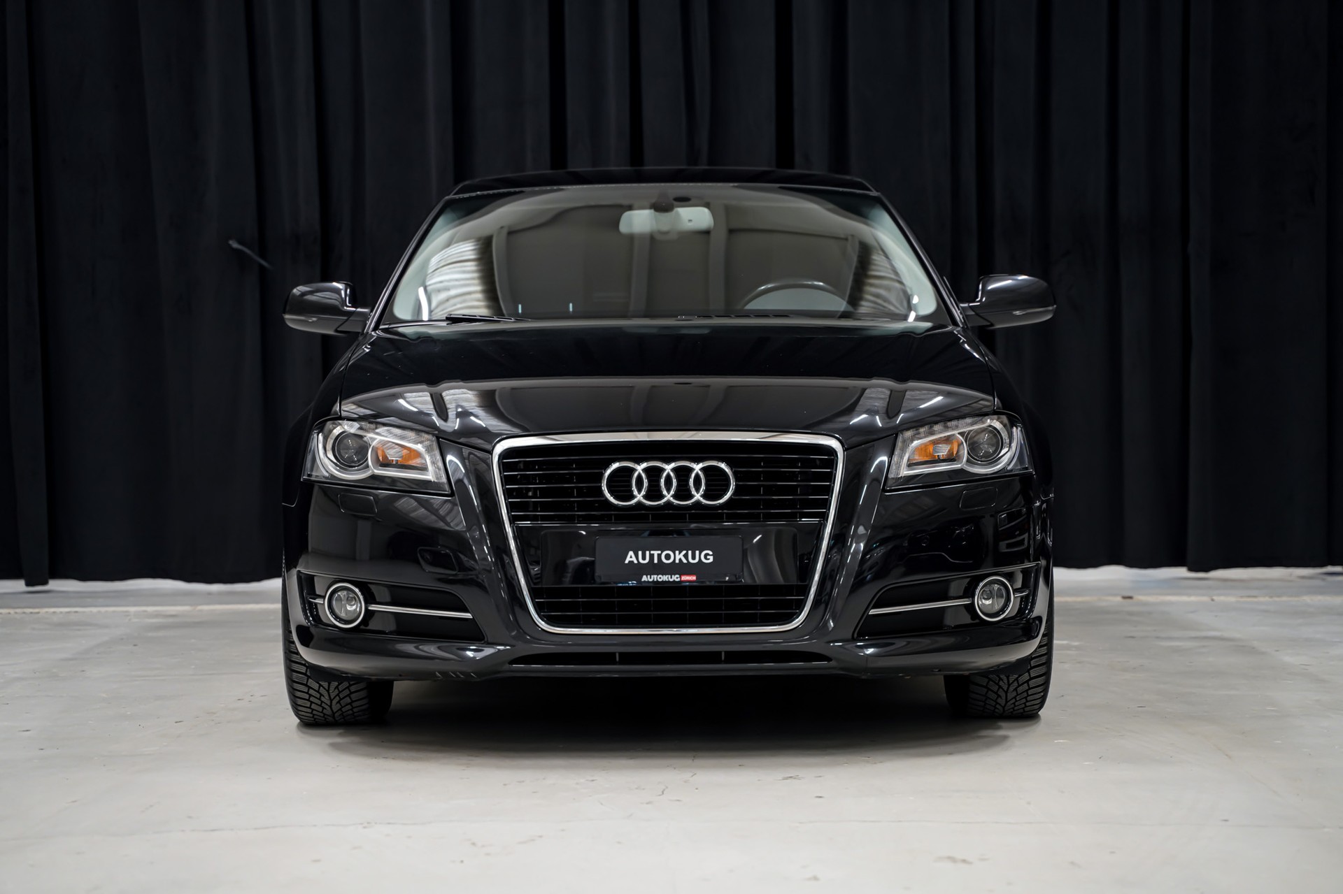 AUDI A3 Sportback 2.0 TFSI Ambition quattro S-tronic-showroom-element-1