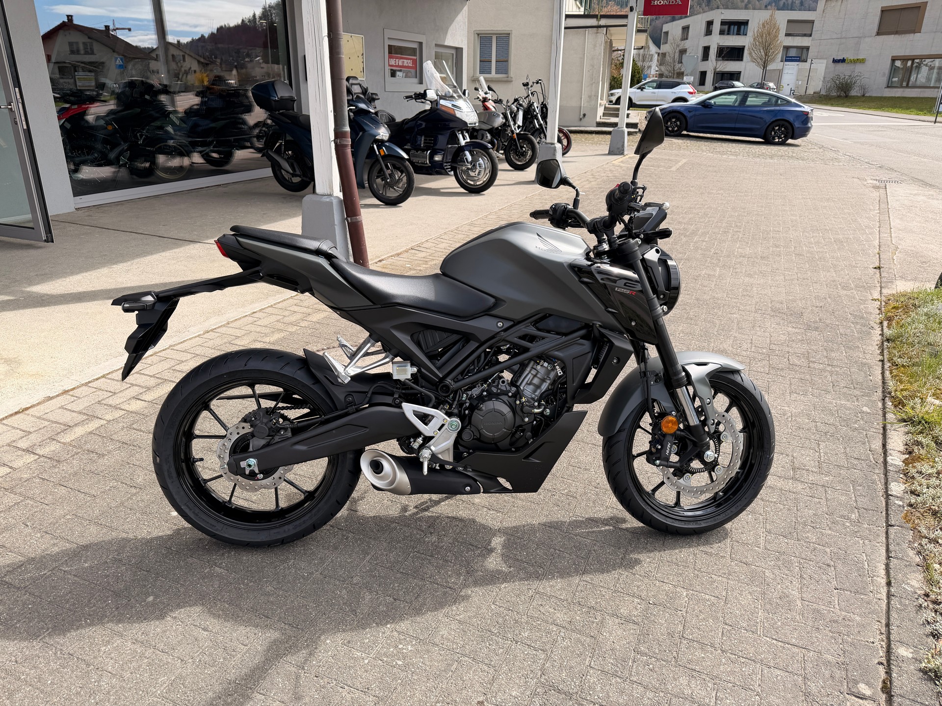 HONDA CB 125 R-image-4