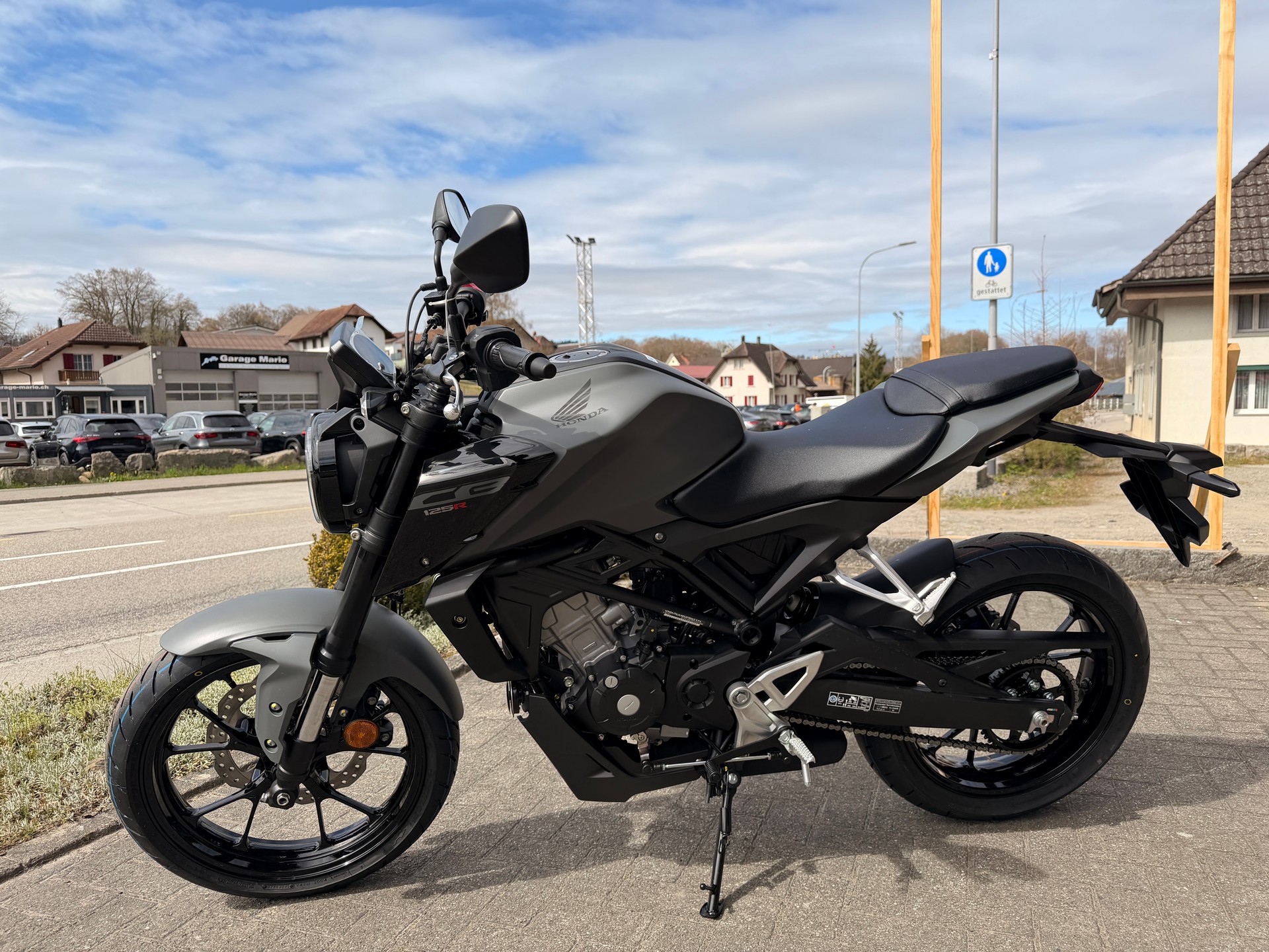 HONDA CB 125 R-image-2
