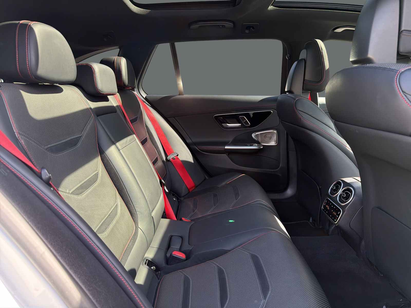 MERCEDES-BENZ C AMG 43 T 4Matic-image-18