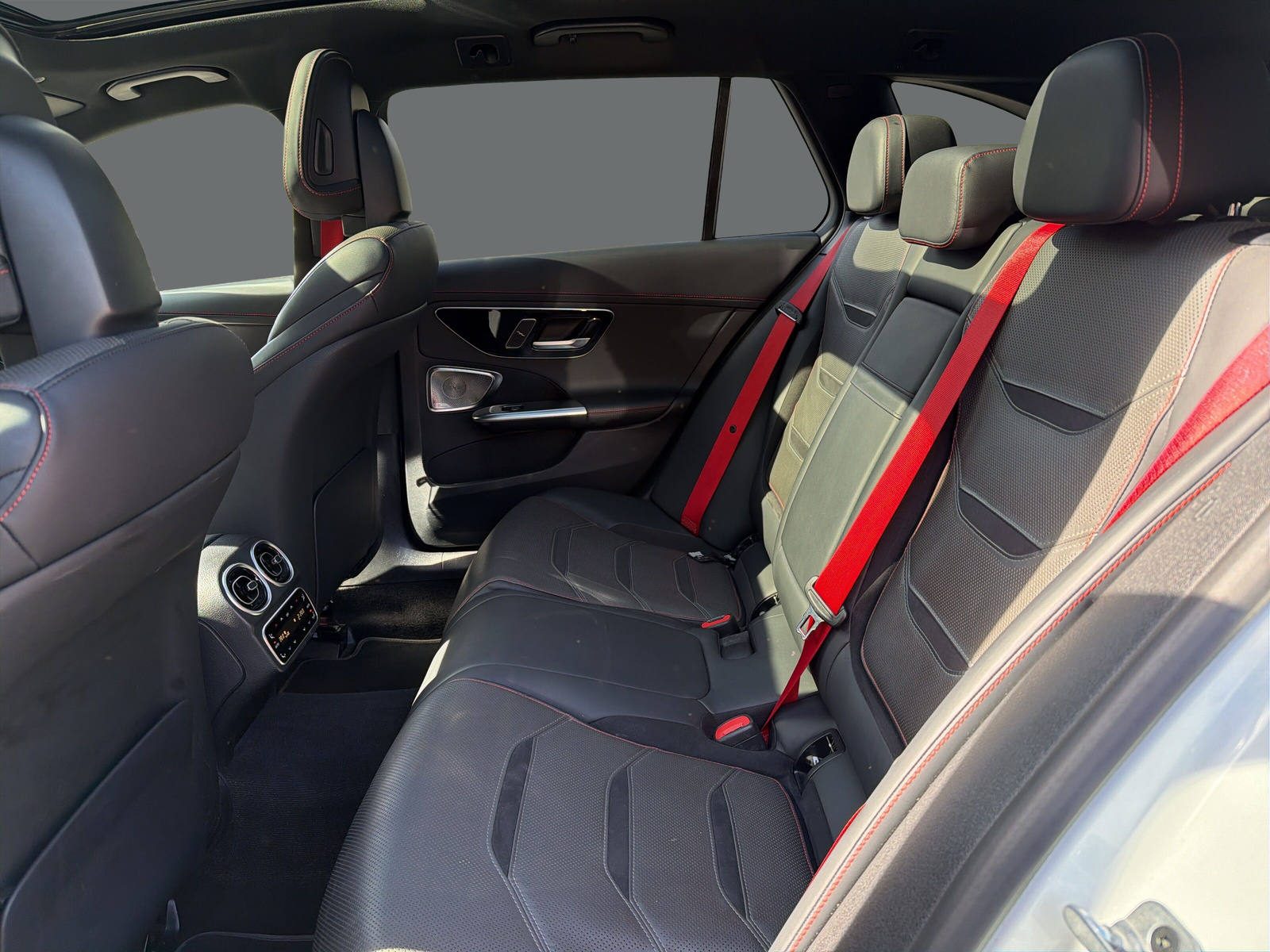 MERCEDES-BENZ C AMG 43 T 4Matic-image-13