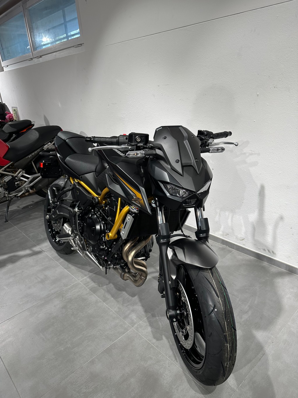 KAWASAKI Z 650 S (35kW)-image-1